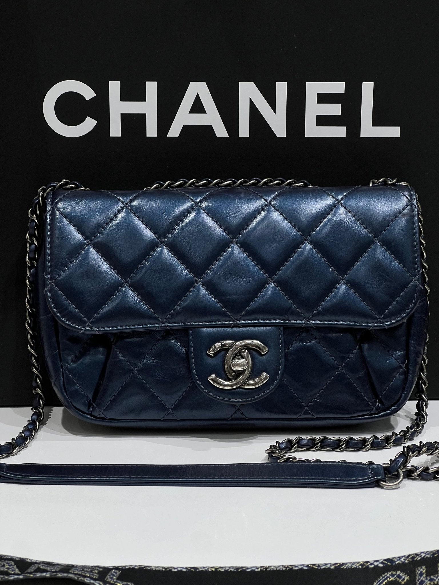 Petit sac a online main chanel