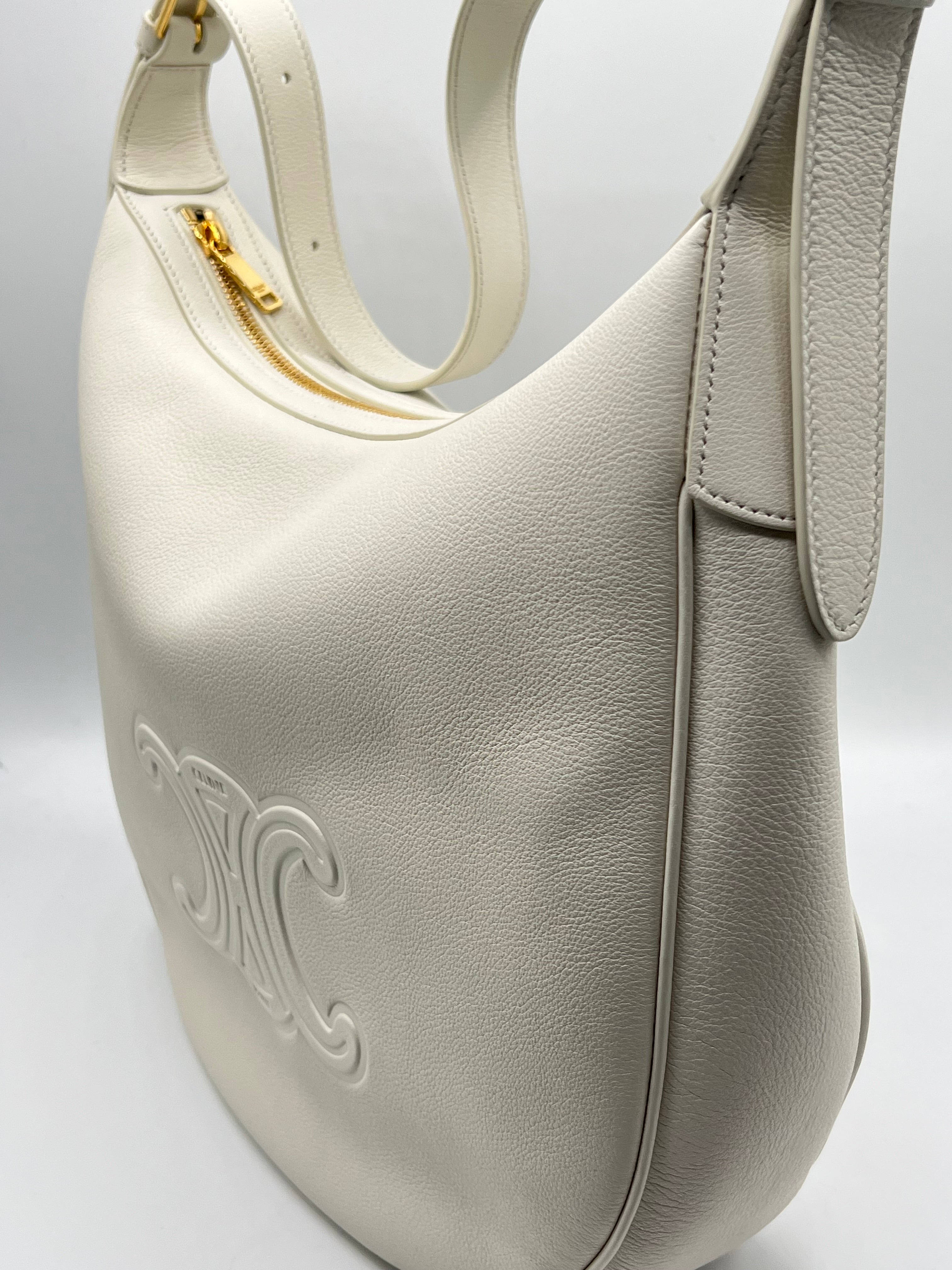 Celine - sac Héloïse triomphe cuir crème