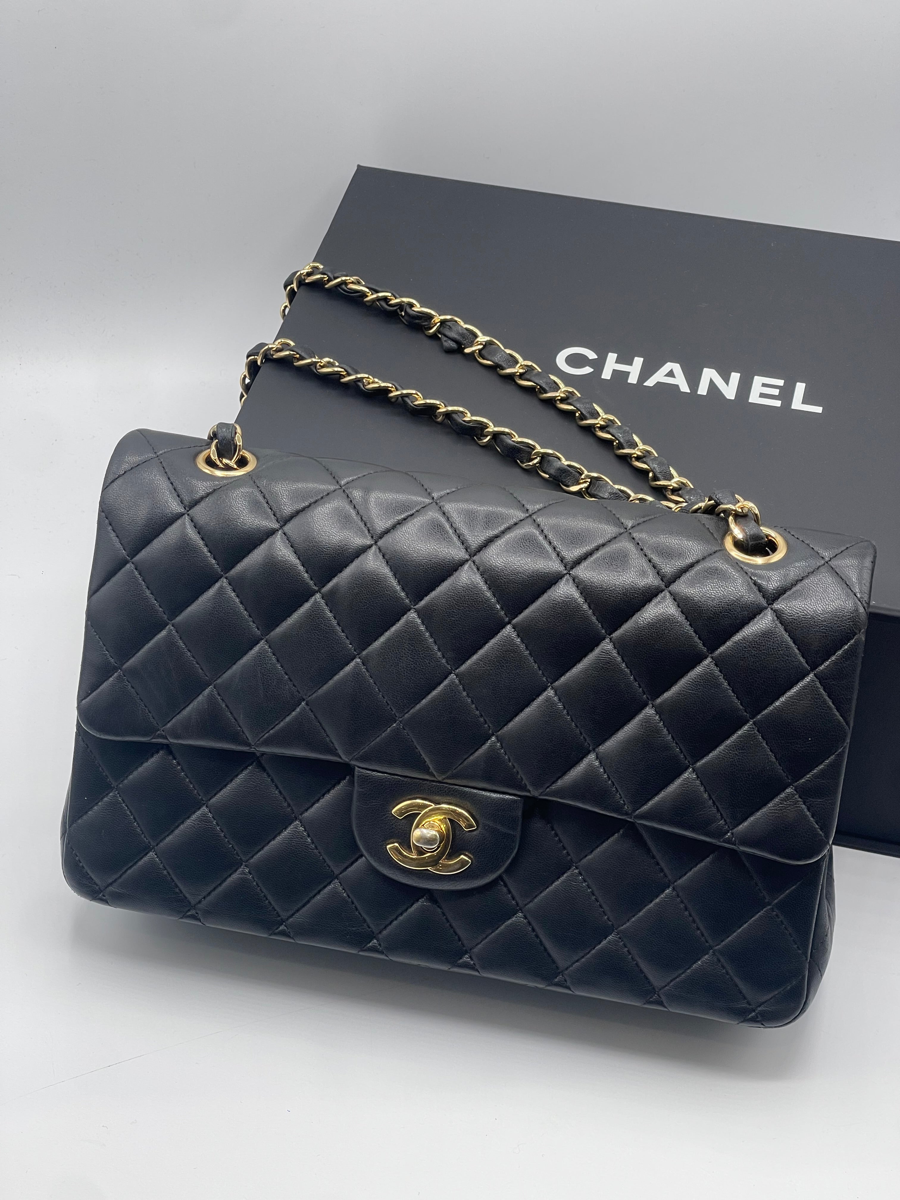 Chanel - Sac Classique Timeless 25