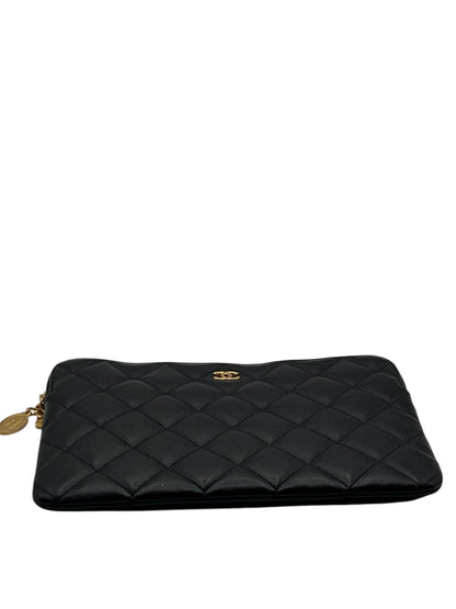 Chanel - pochette cuir caviar noir