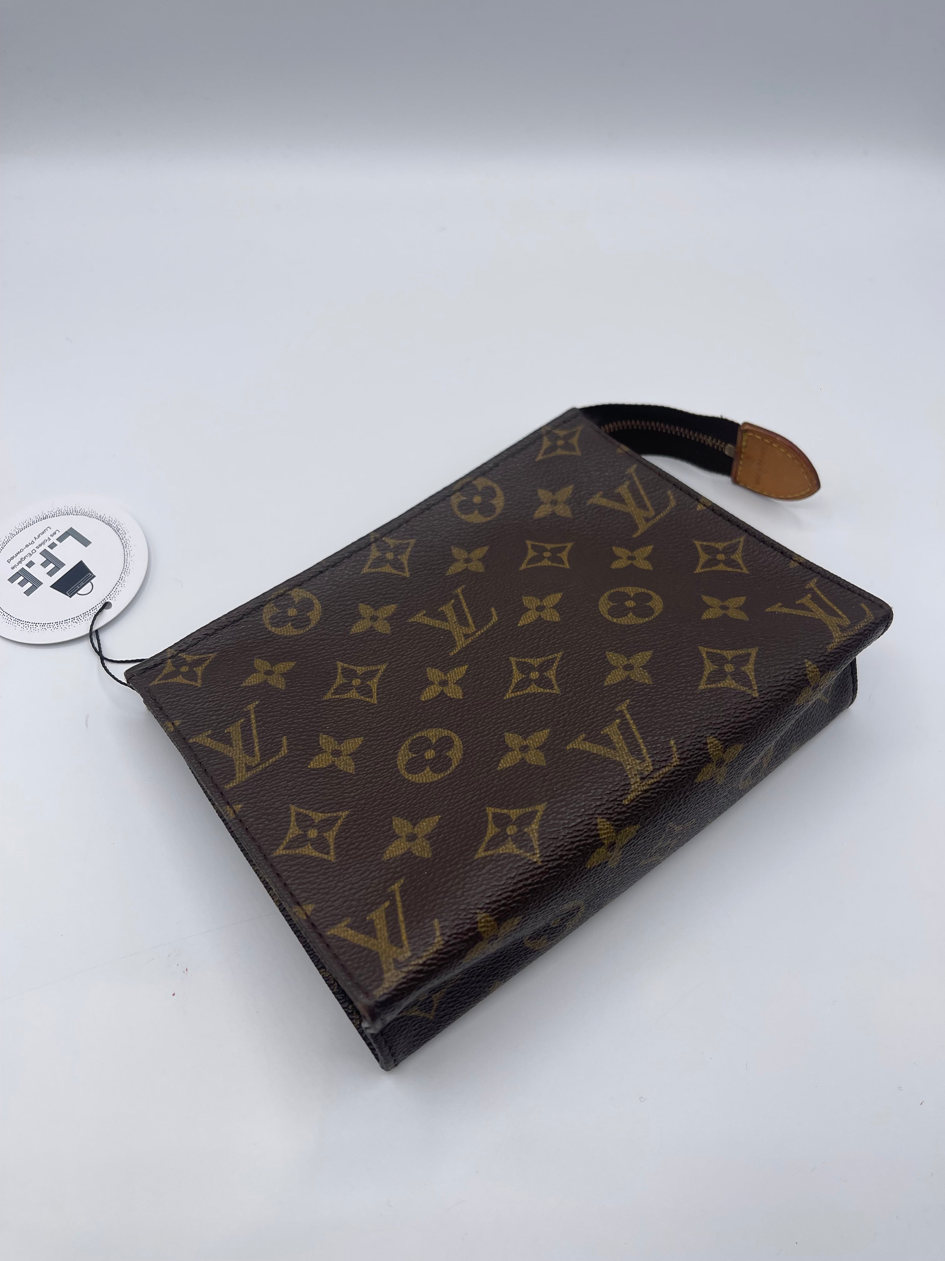 Louis Vuitton - Pochette accessoires Monogramme