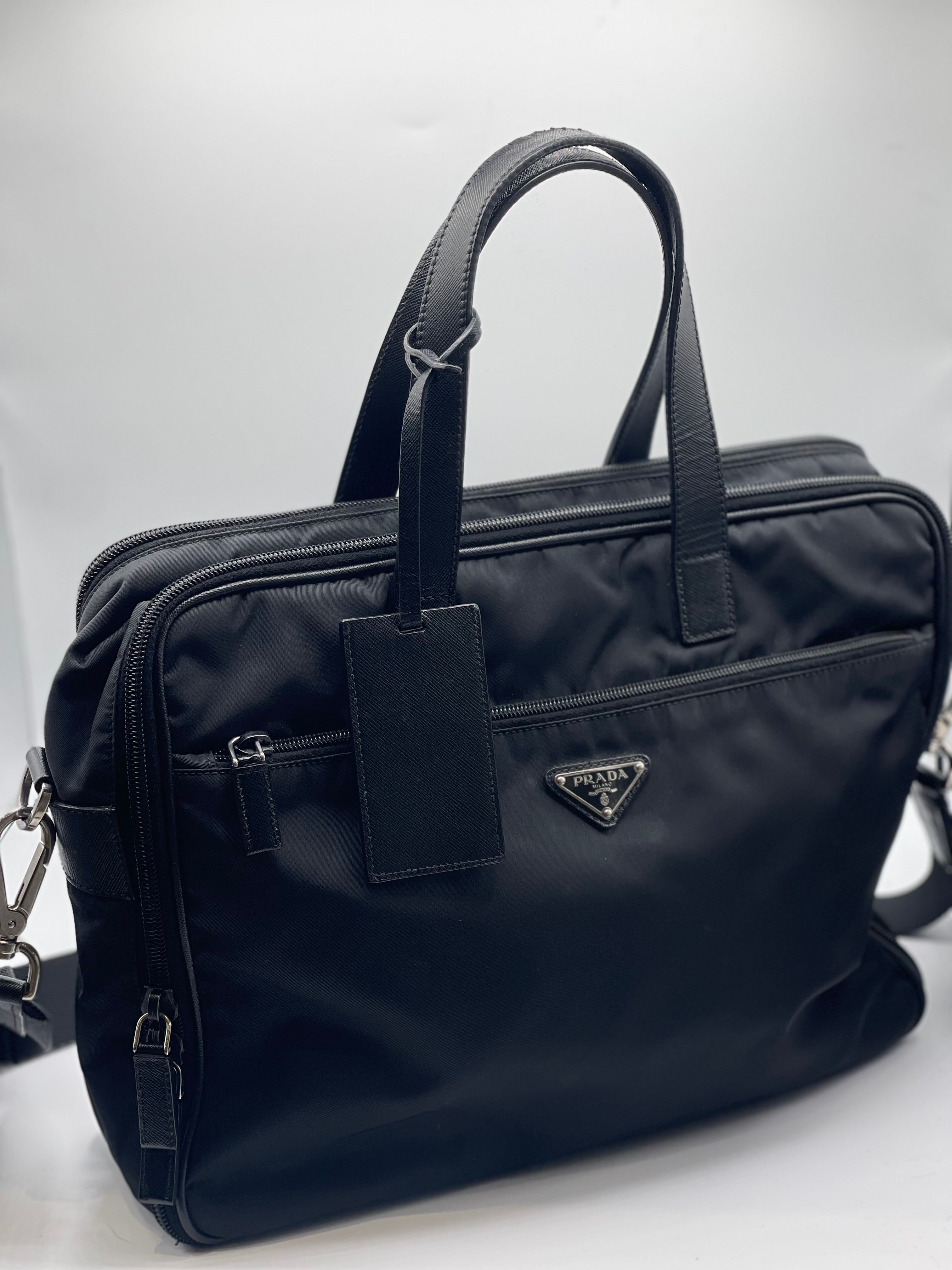 Prada - porte documents Re-nylon noir