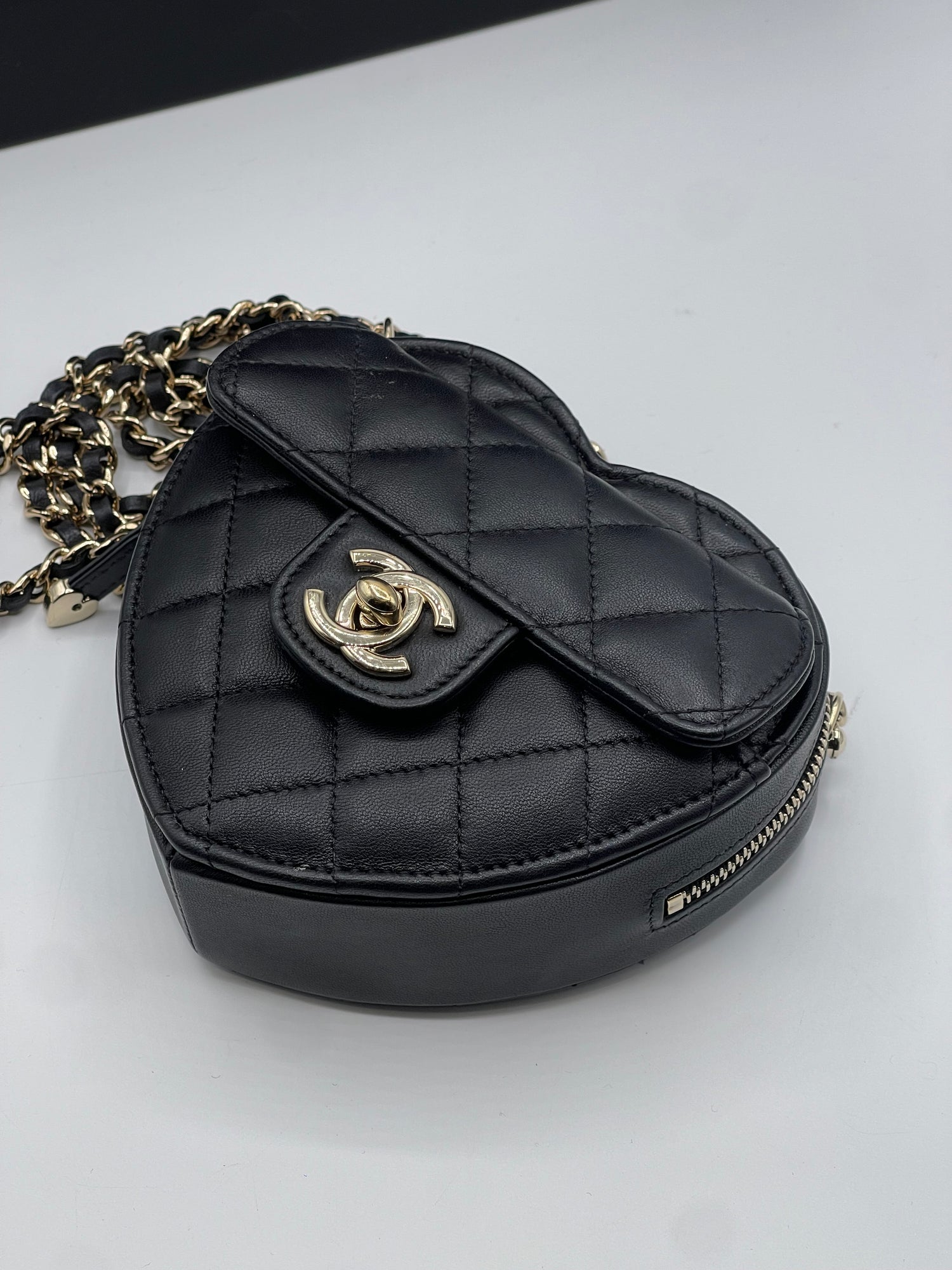 Chanel - Sac Cœur Noir PM