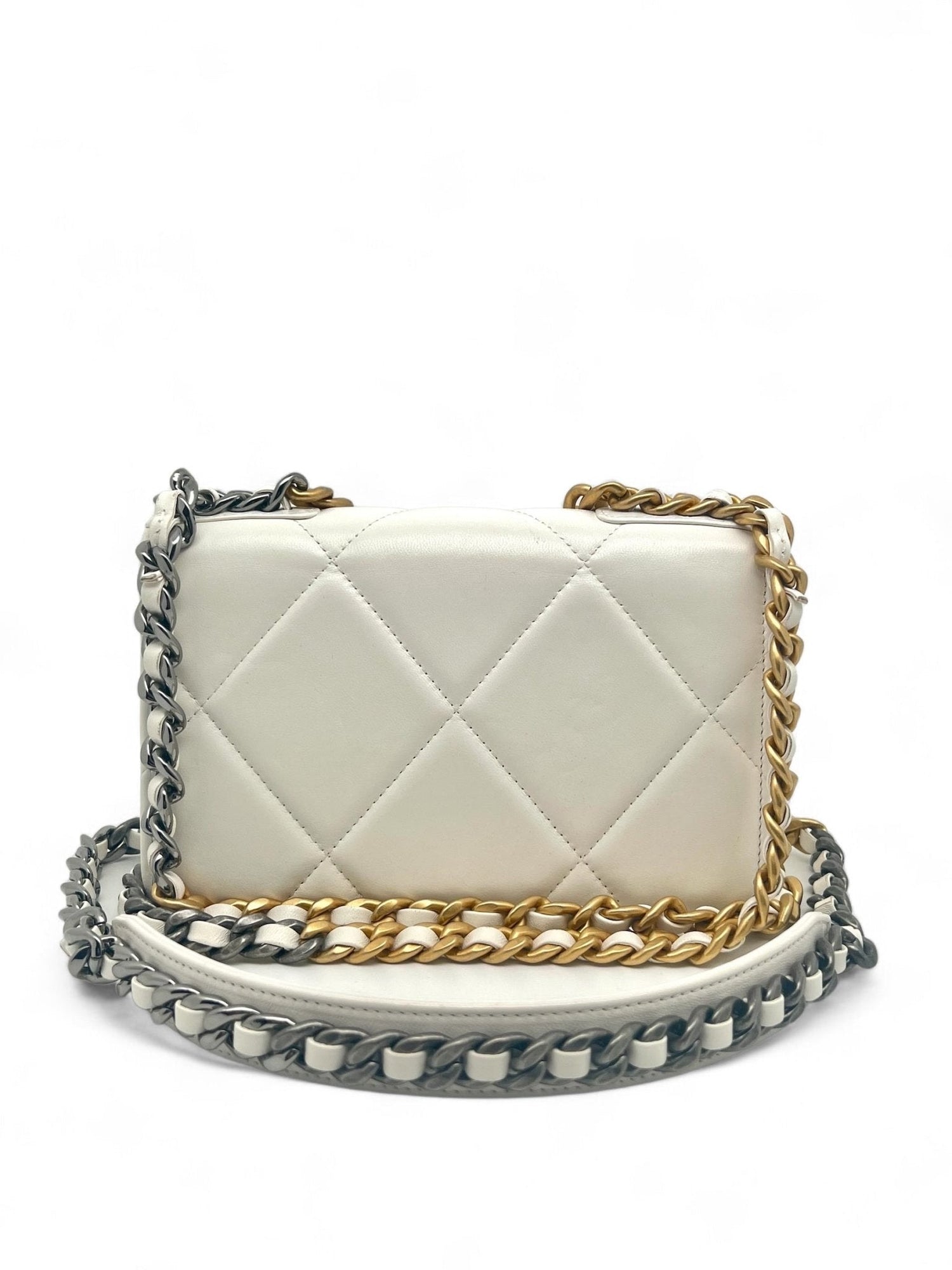 Chanel - Wallet On Chain 19