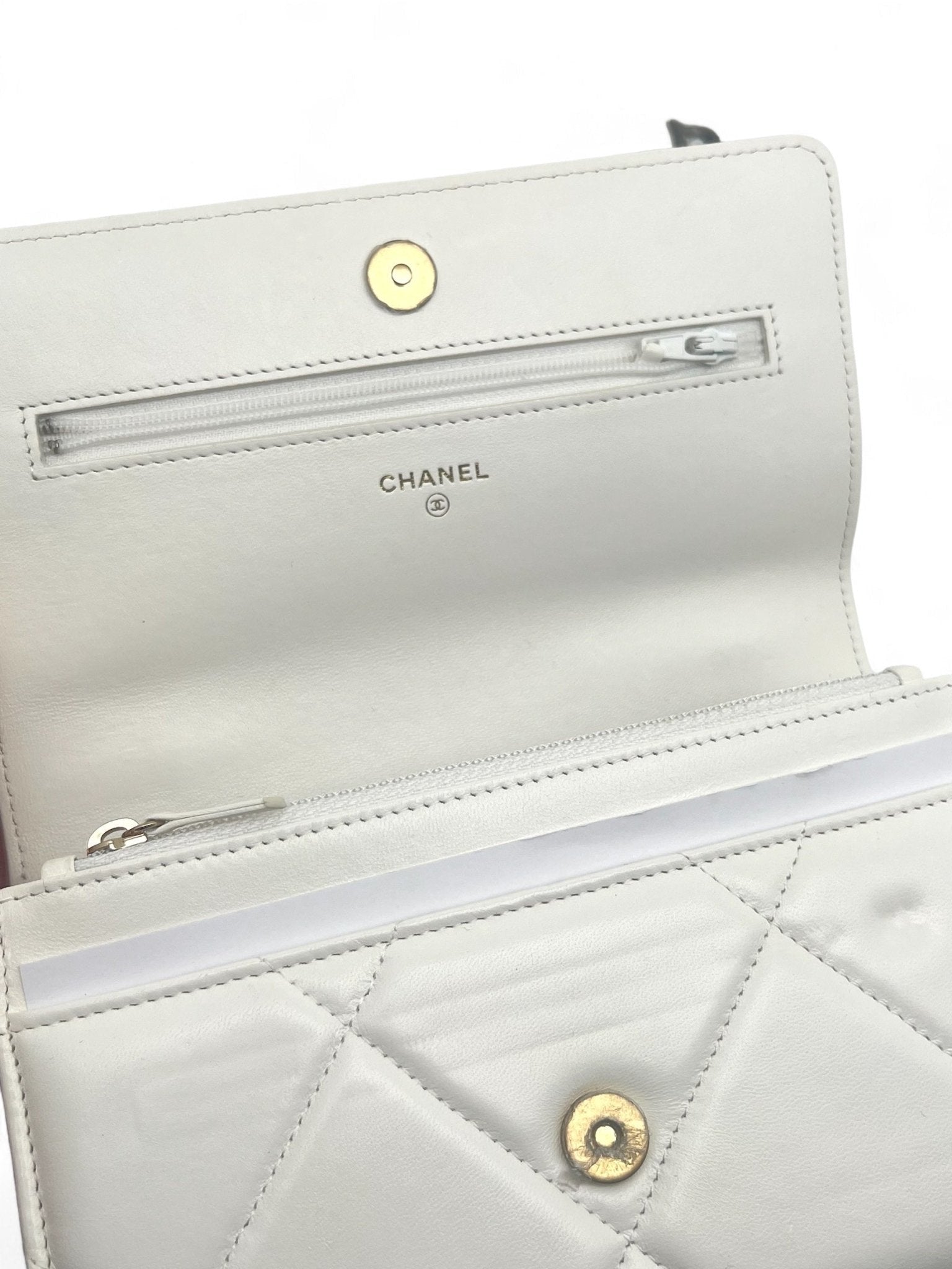 Chanel - Wallet On Chain 19