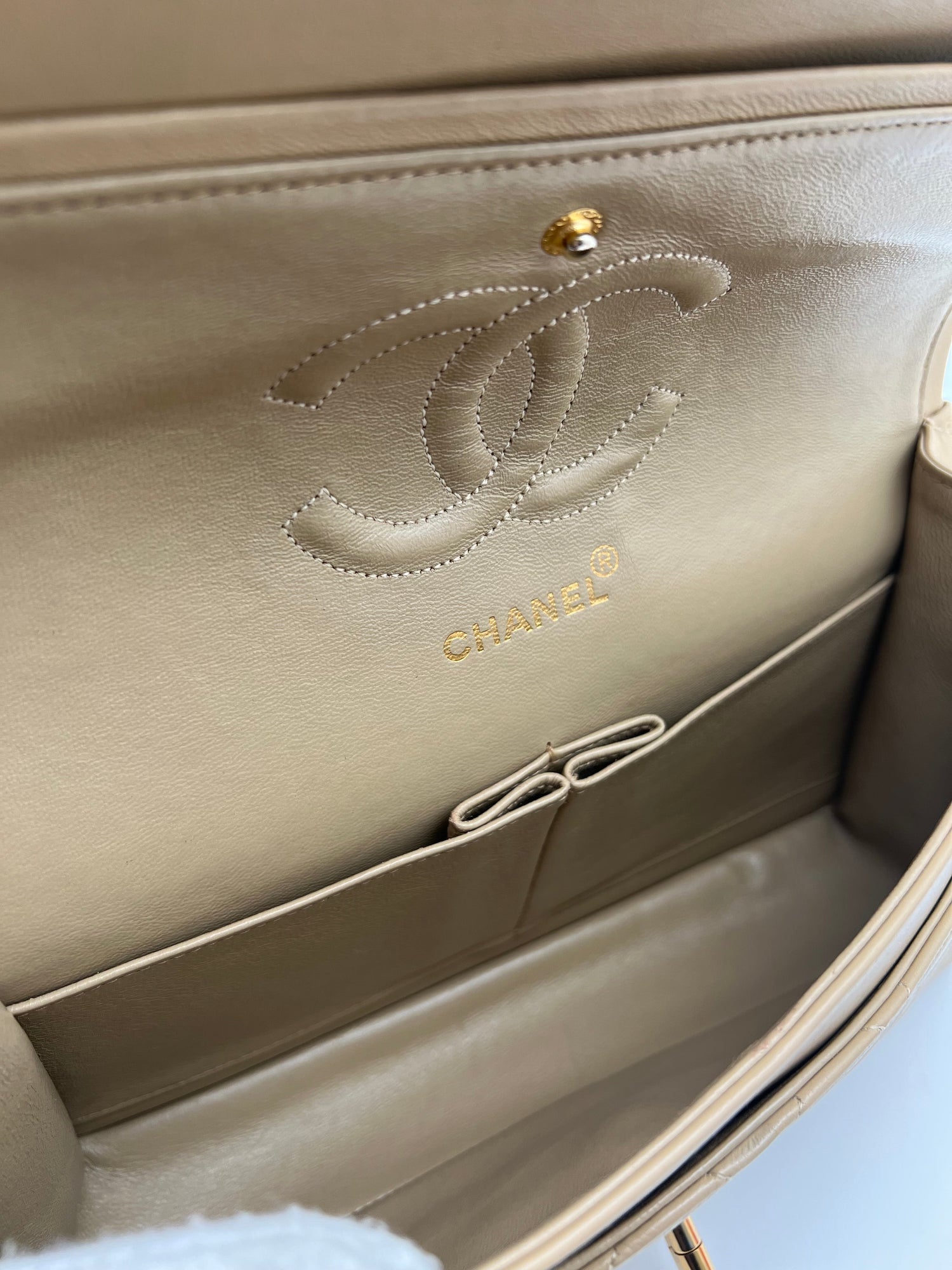 Chanel Umhängetasche Beige S Tasche