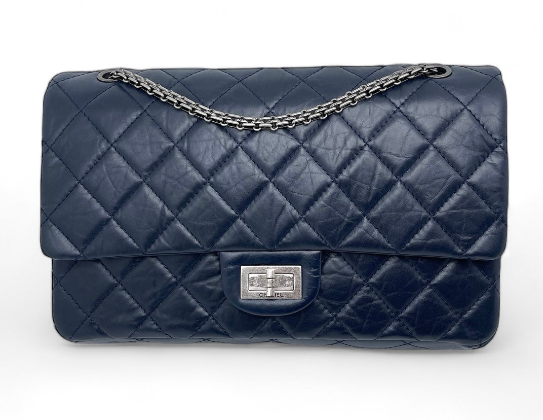 Chanel 2.55 marineblaue Tasche