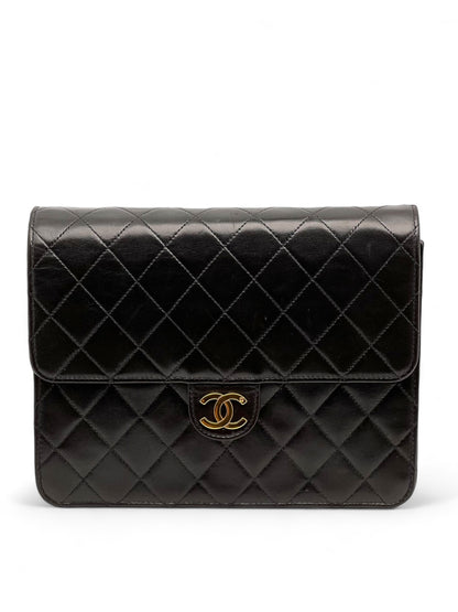 Chanel - Sac cuir matelassé vintage