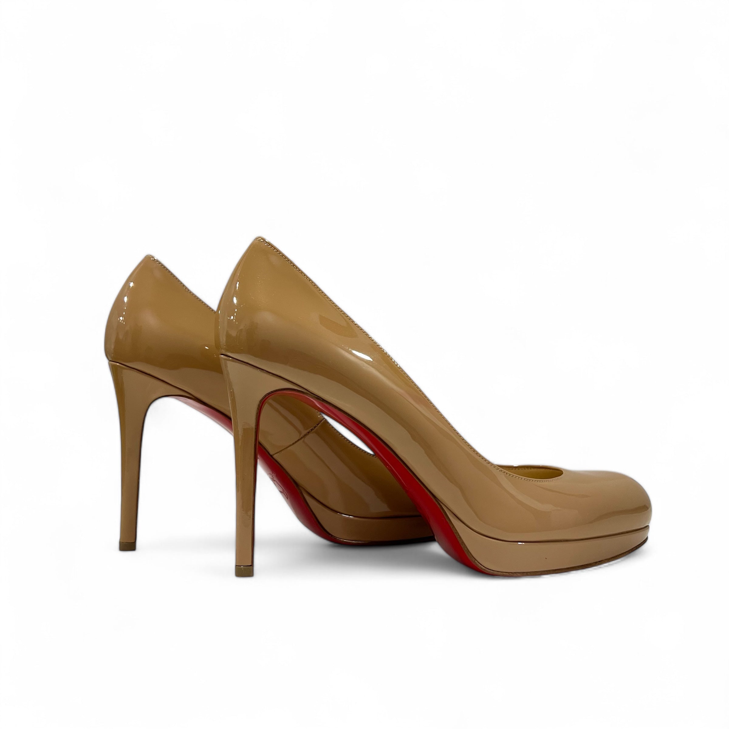 Louboutin - Escarpins en cuir vernis T37