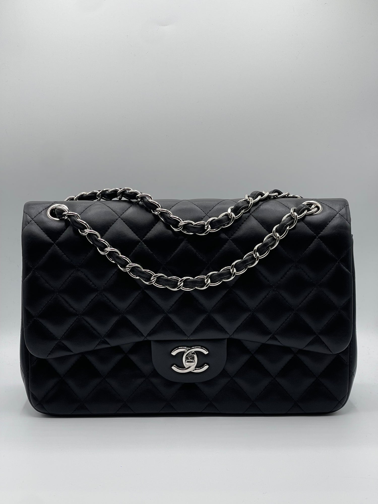 Chanel - Sac classique 11.12 Jumbo