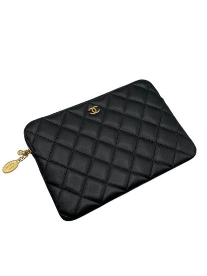 Chanel - pochette cuir caviar noir