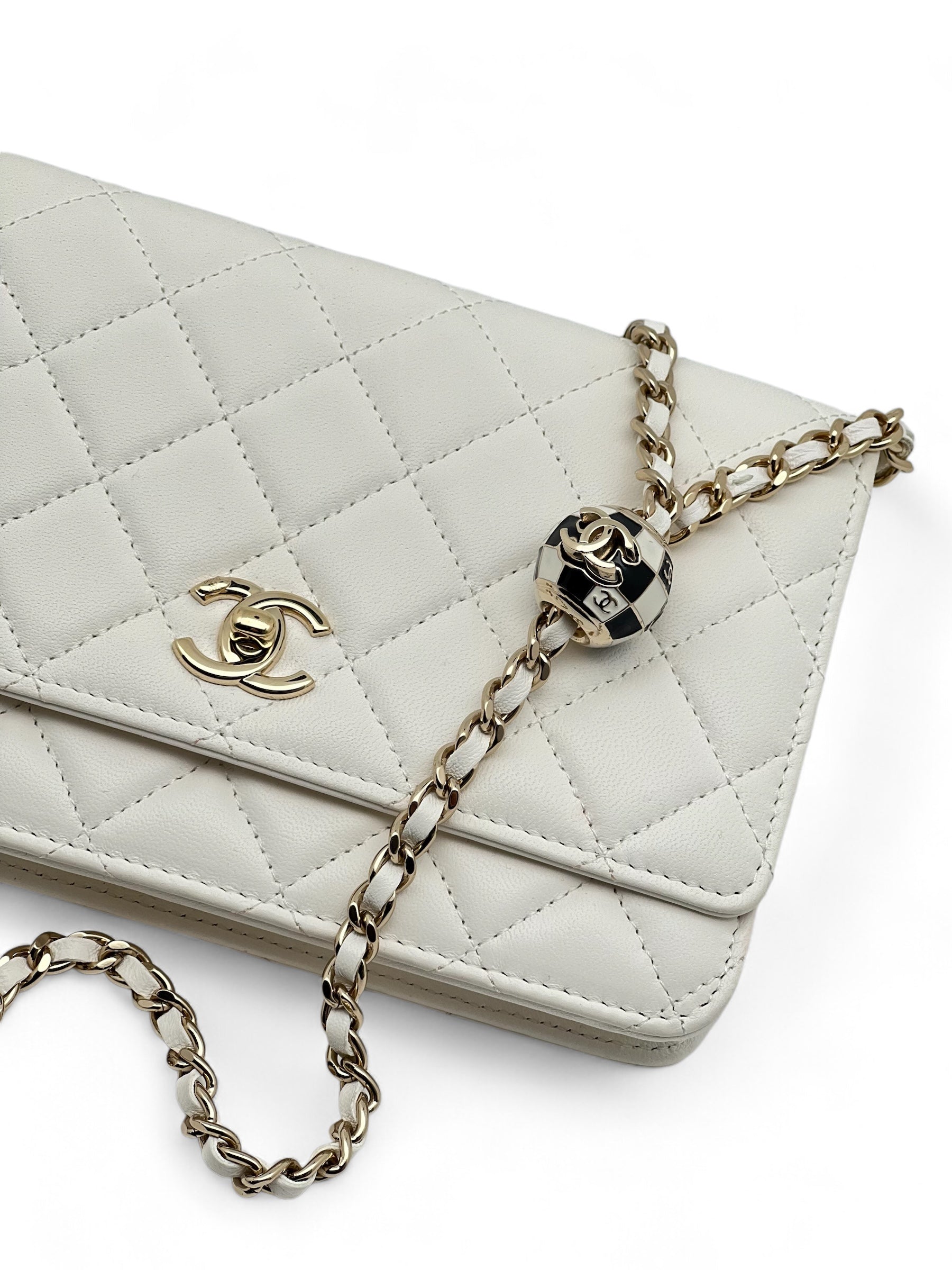 Chanel - Sac Wallet On Chain