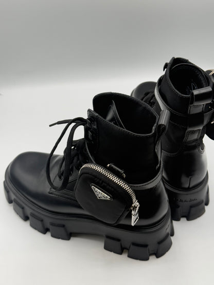 Prada - Bottes Monolith en cuir et Re-nylon T38