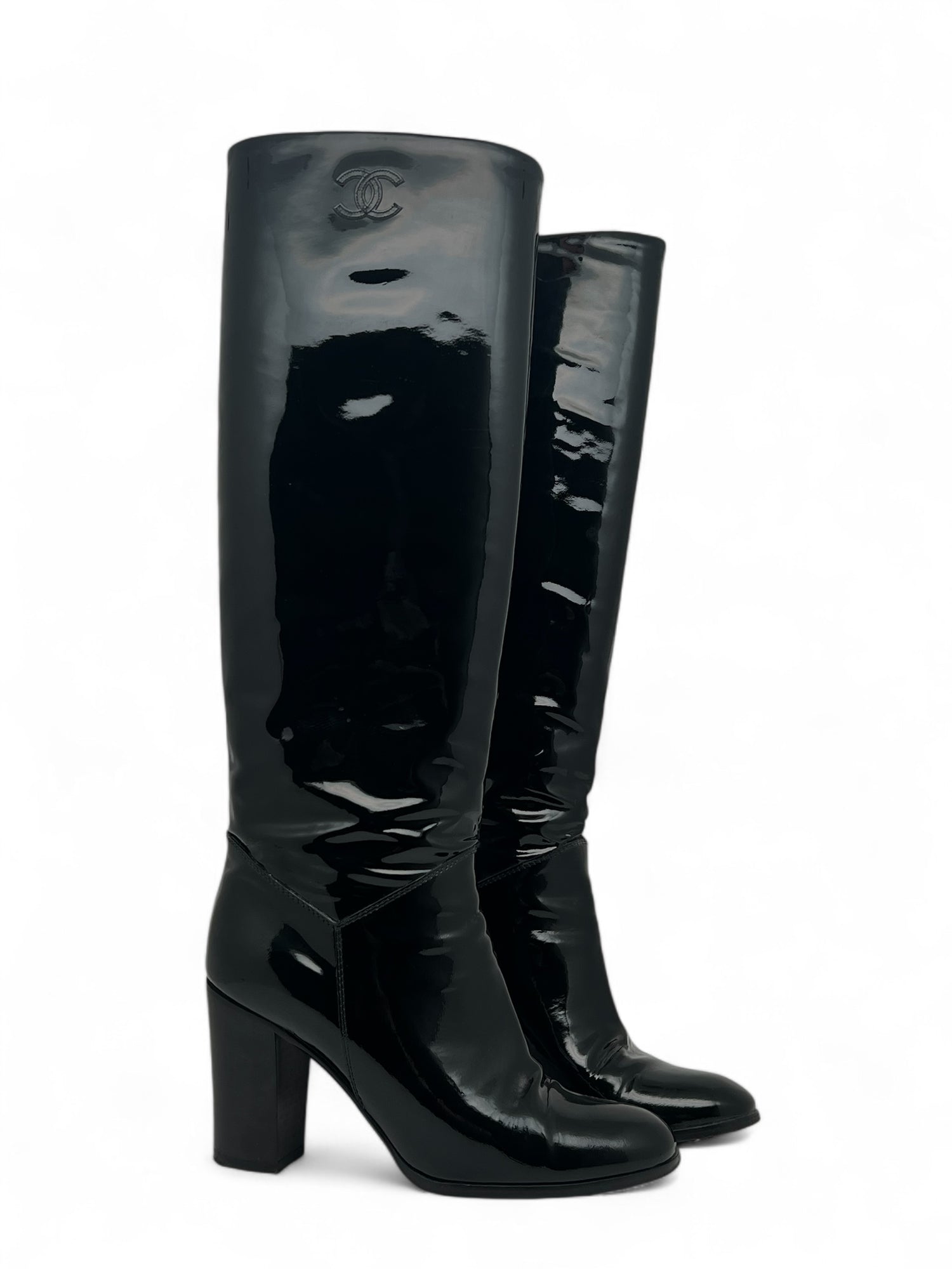 Chanel - Bottes en cuir vernis T37,5