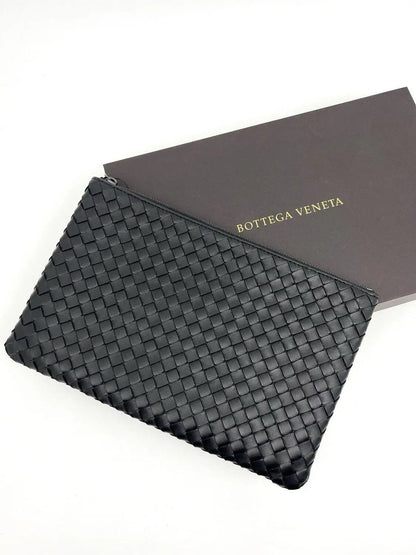 Bottega Veneta - Petite Pochette