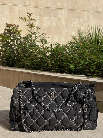 Chanel – schwarze Nylon-Einkaufstasche Paris/Byzance