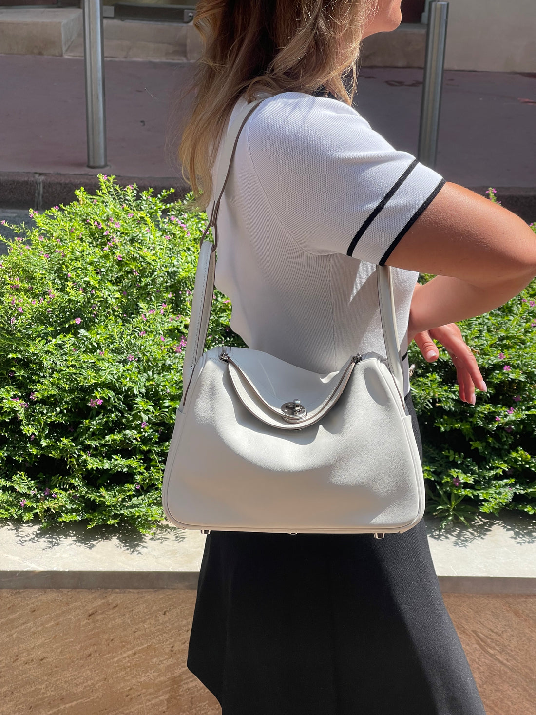 Hermès - Sac Lindy 26 Swift gris pale