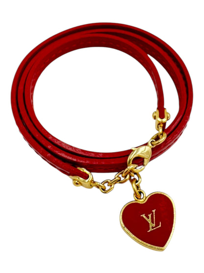 Louis Vuitton - Bracelet cœur rouge