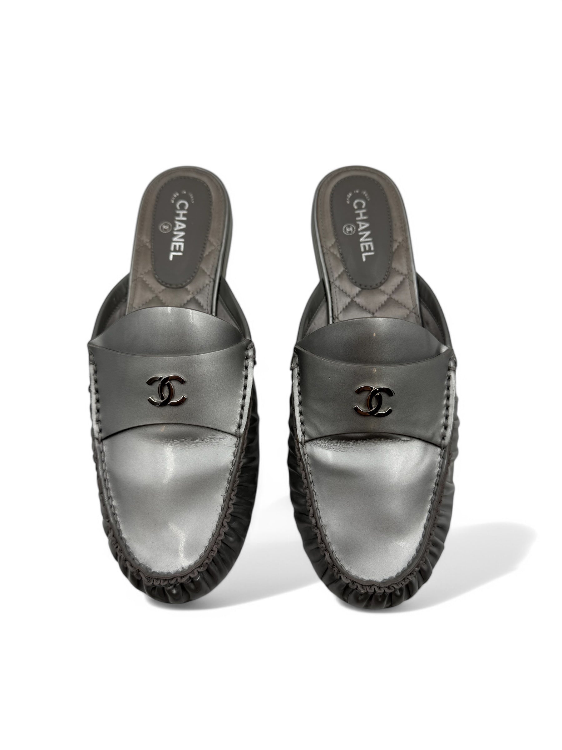 Chanel - Mules Chanel argenté T37