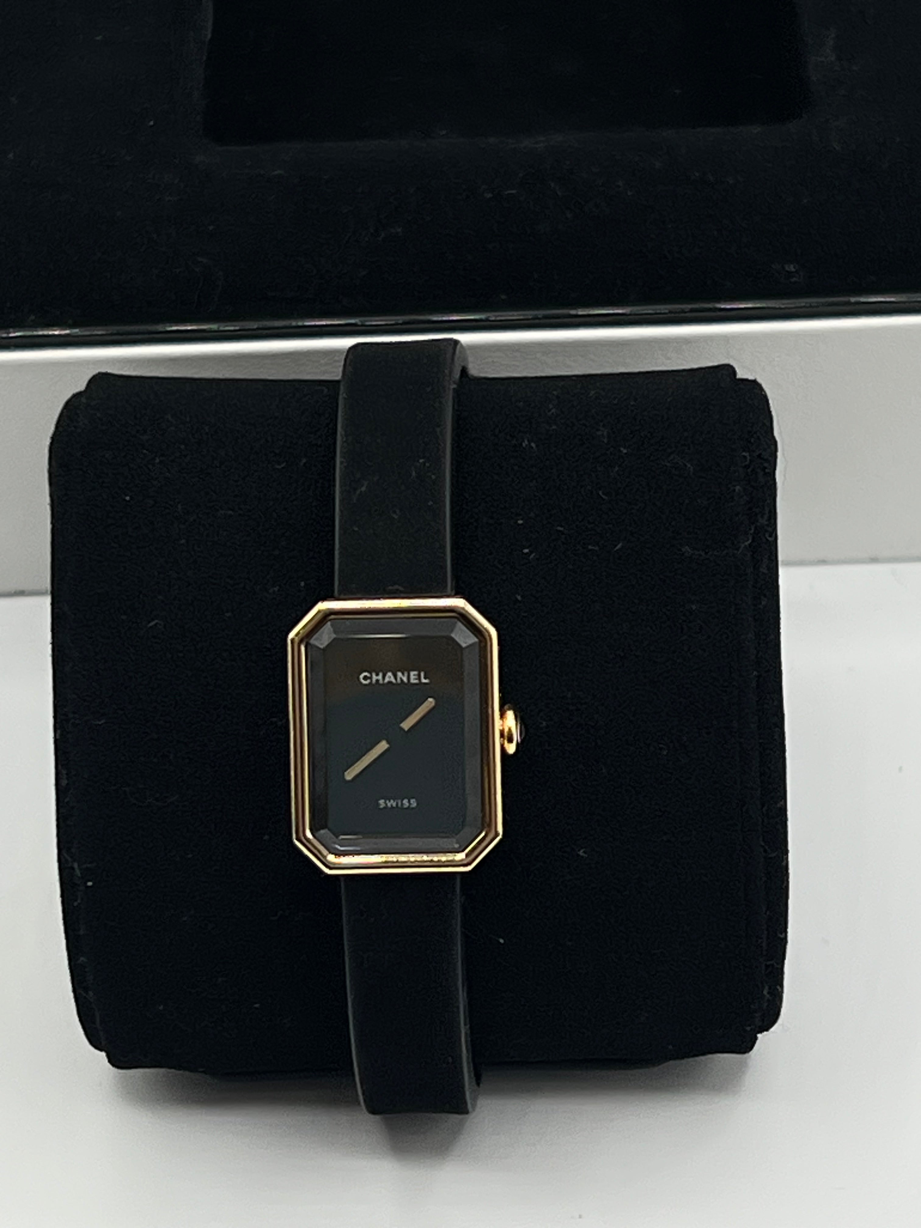 Chanel - montre première ruban noir