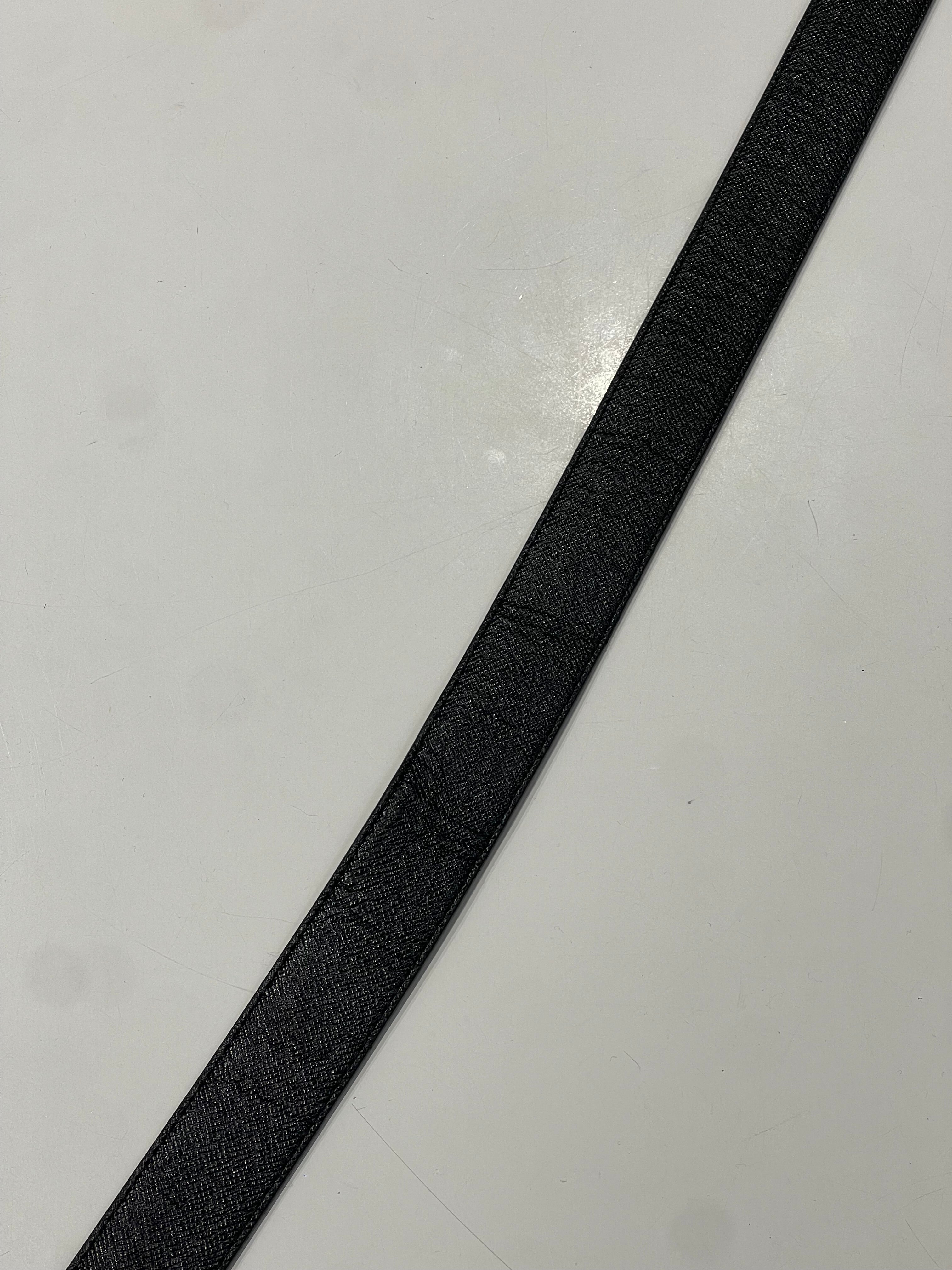 Louis Vuitton - Ceinture monogramme réversible T80