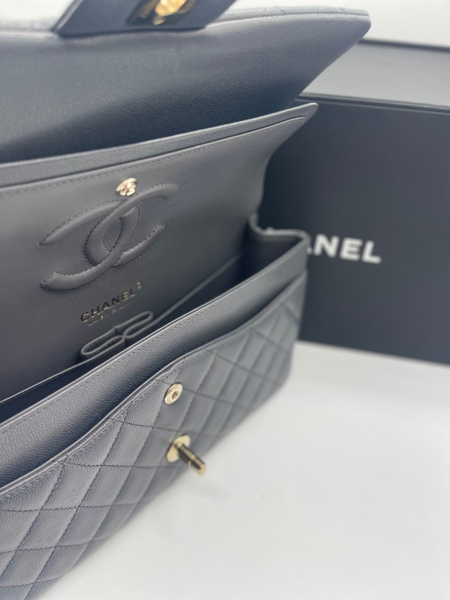 Chanel - Sac Classique 11:12 Timeless  gris