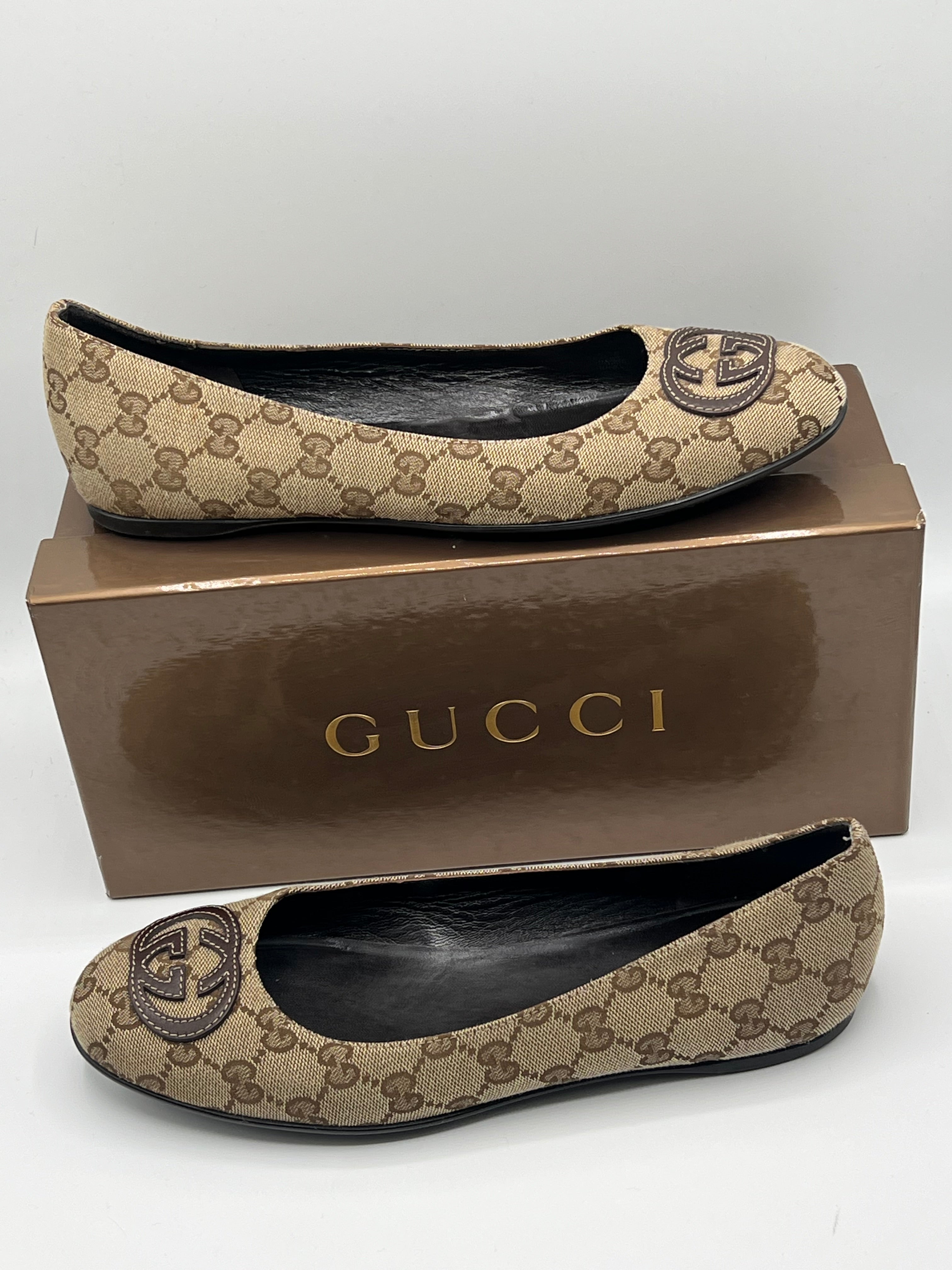 Gucci - ballerines monogramme beiges