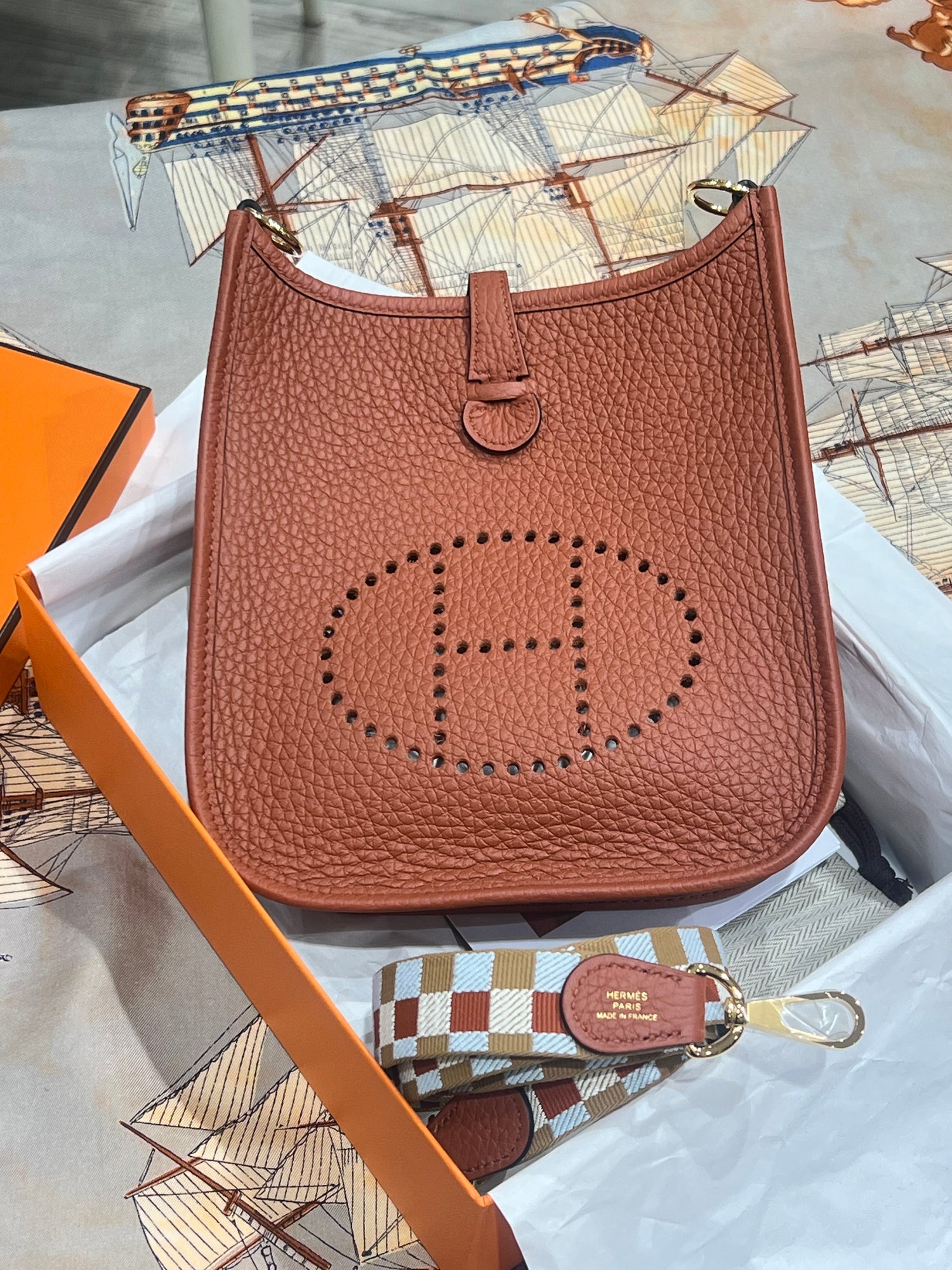 Hermès - mini Evelyne 16 cuivre