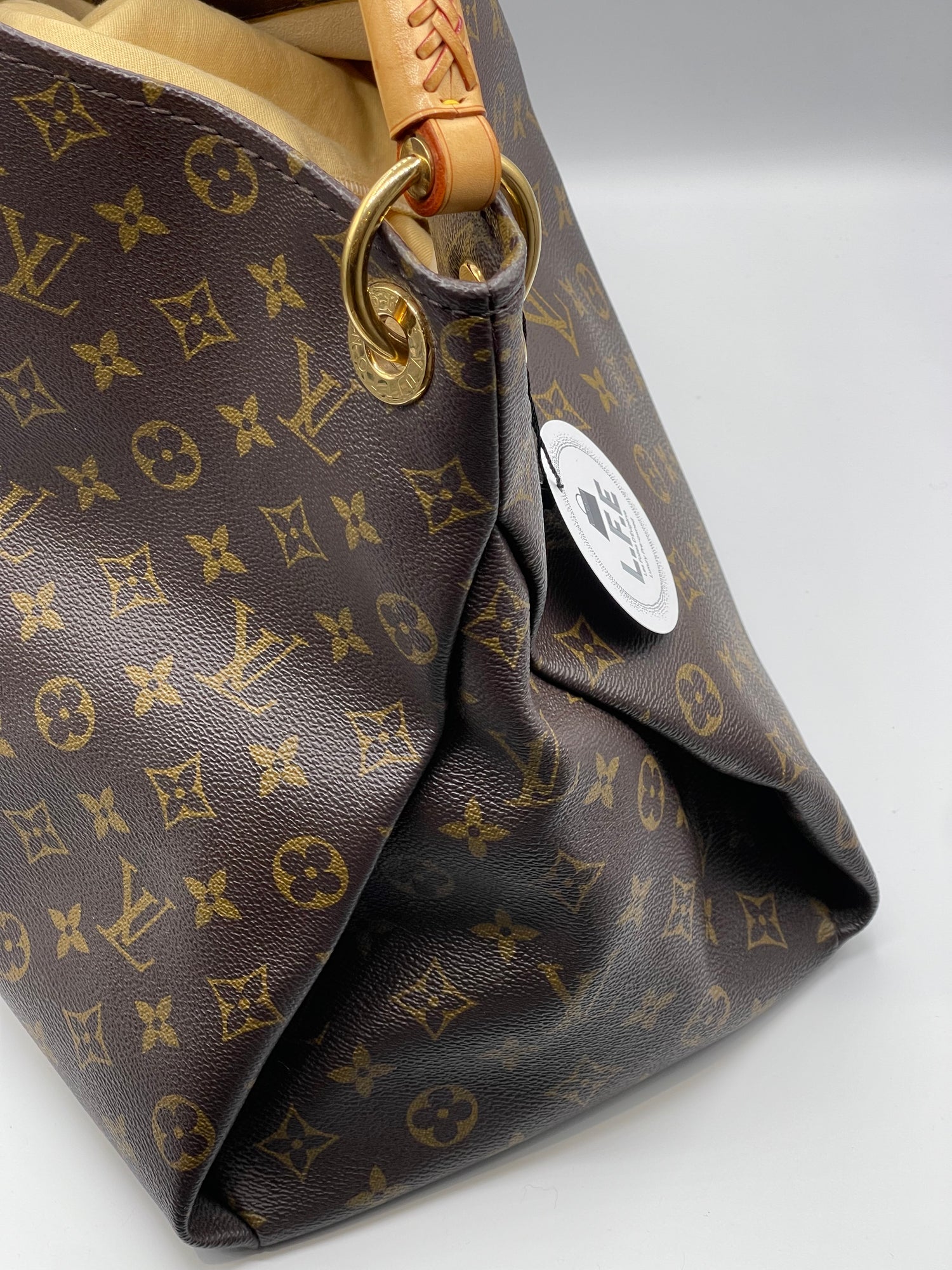 Louis Vuitton - Sac Artsy