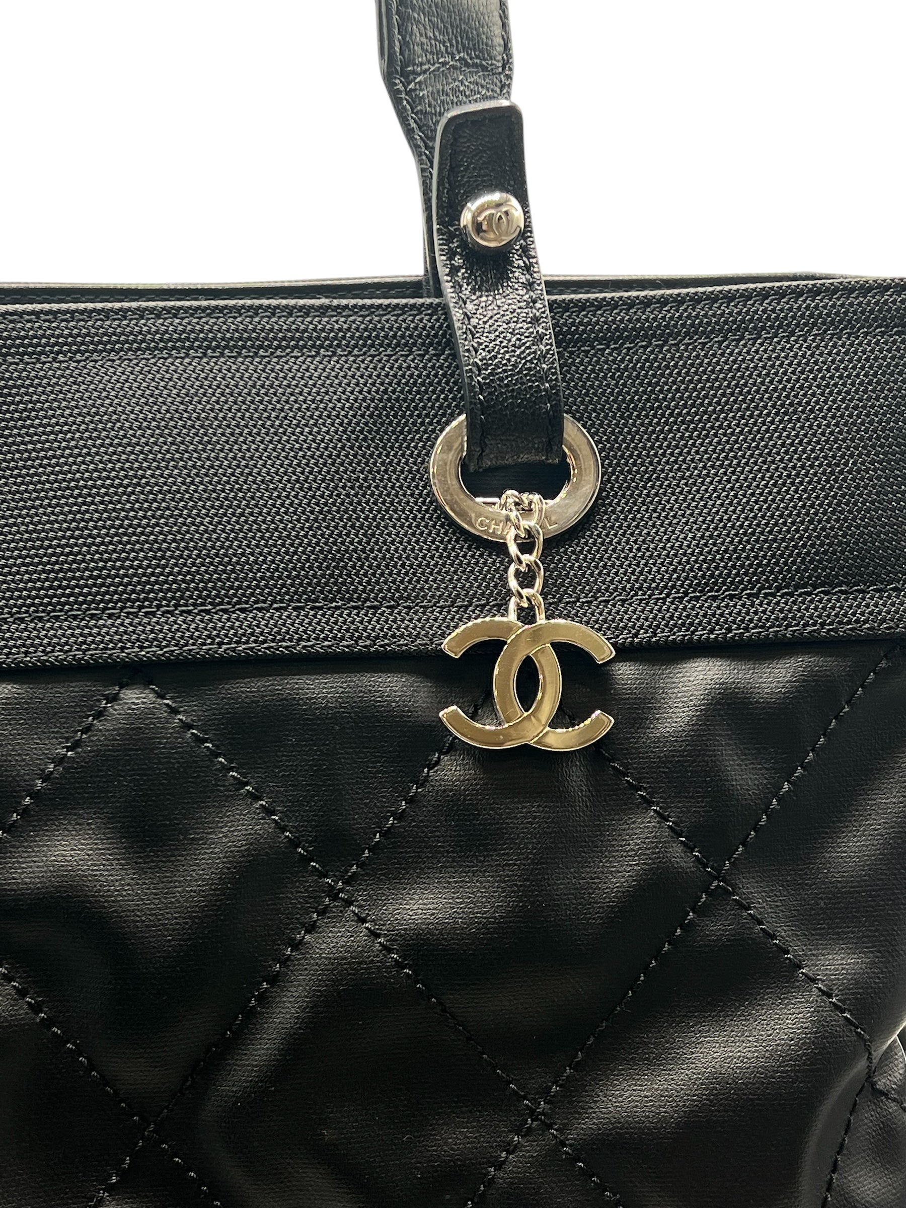 Chanel - sac paris Biarritz noir