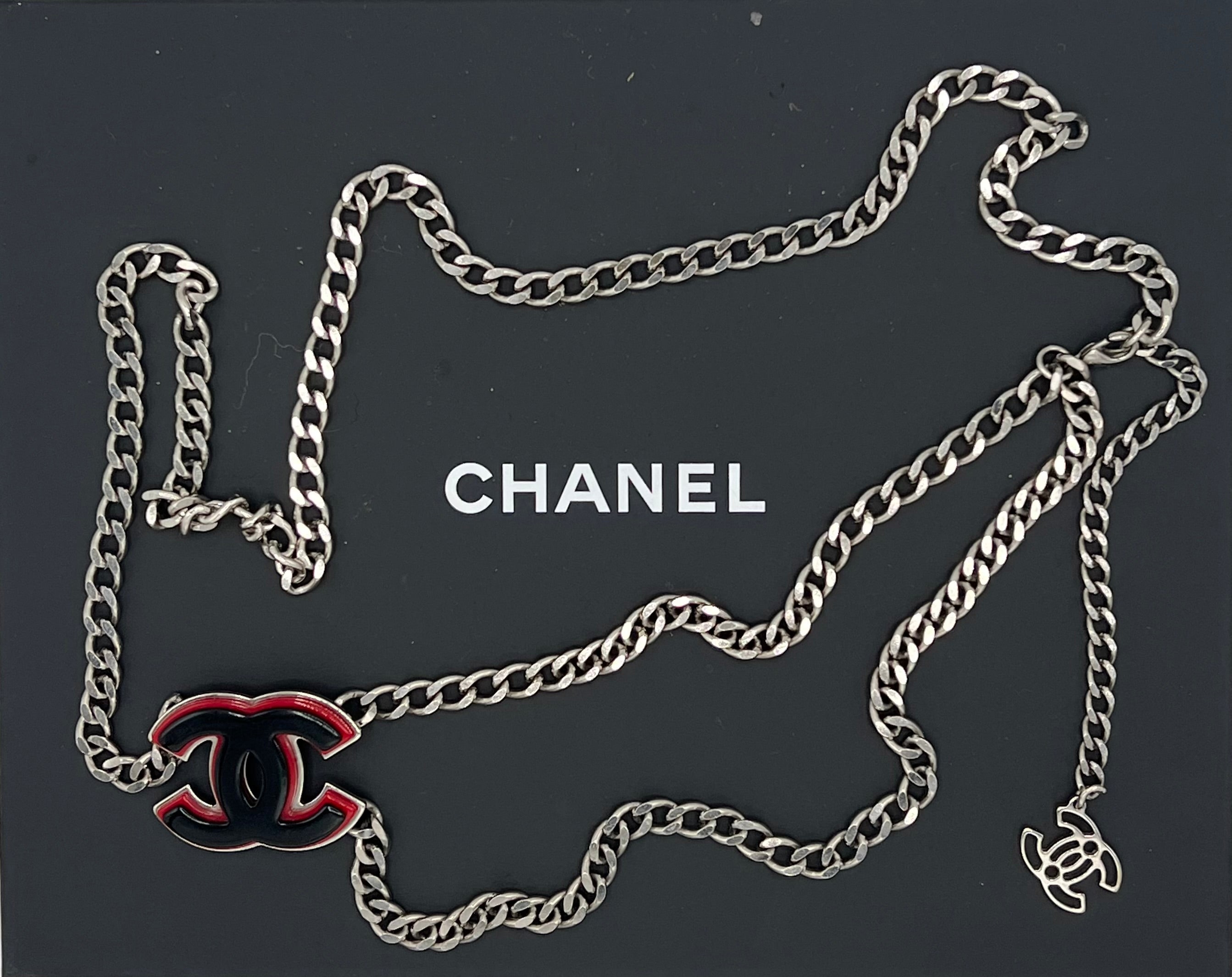 Chanel - ceinture chaîne métal argenté