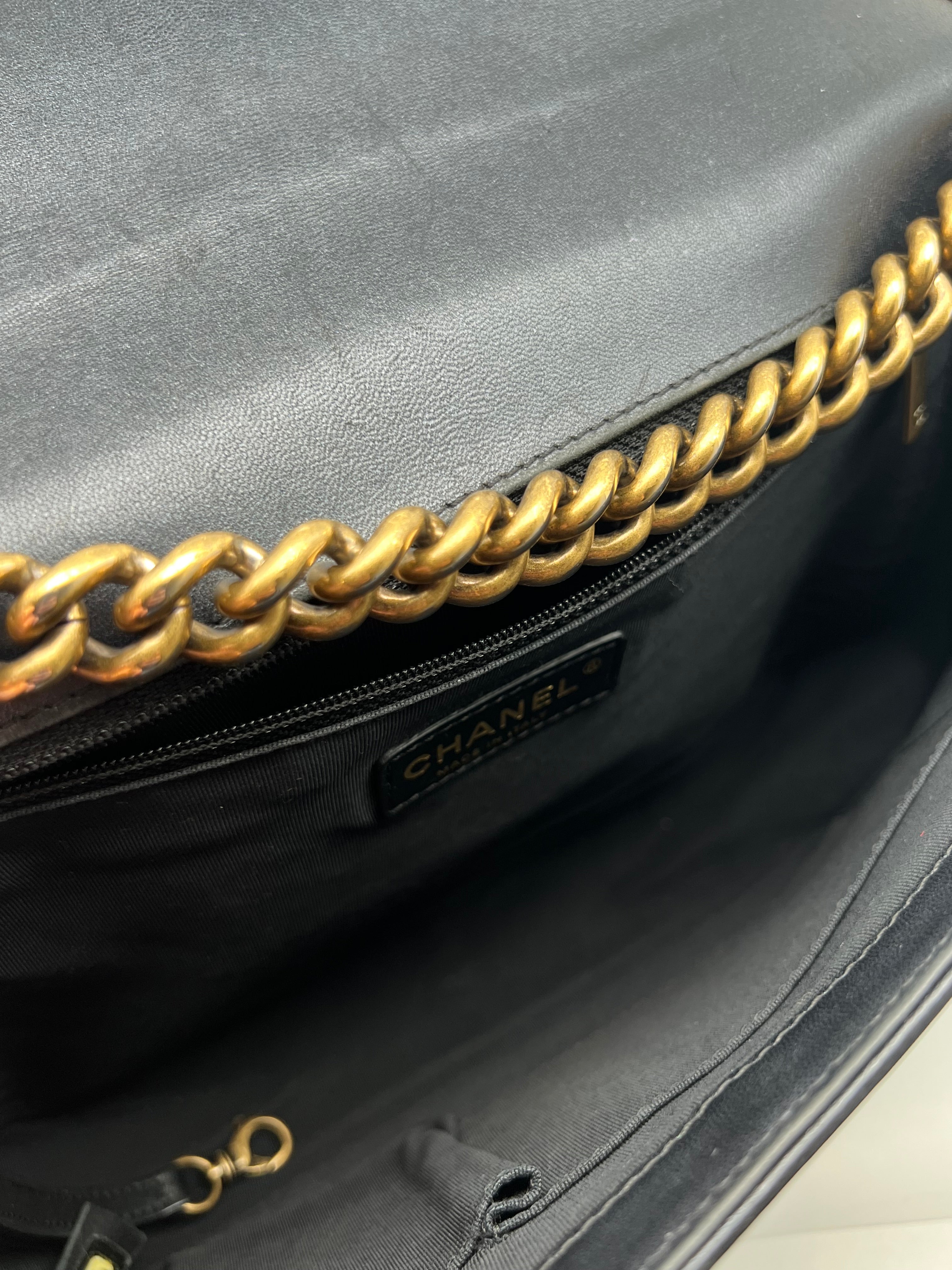 Chanel Boy Noir L Sac