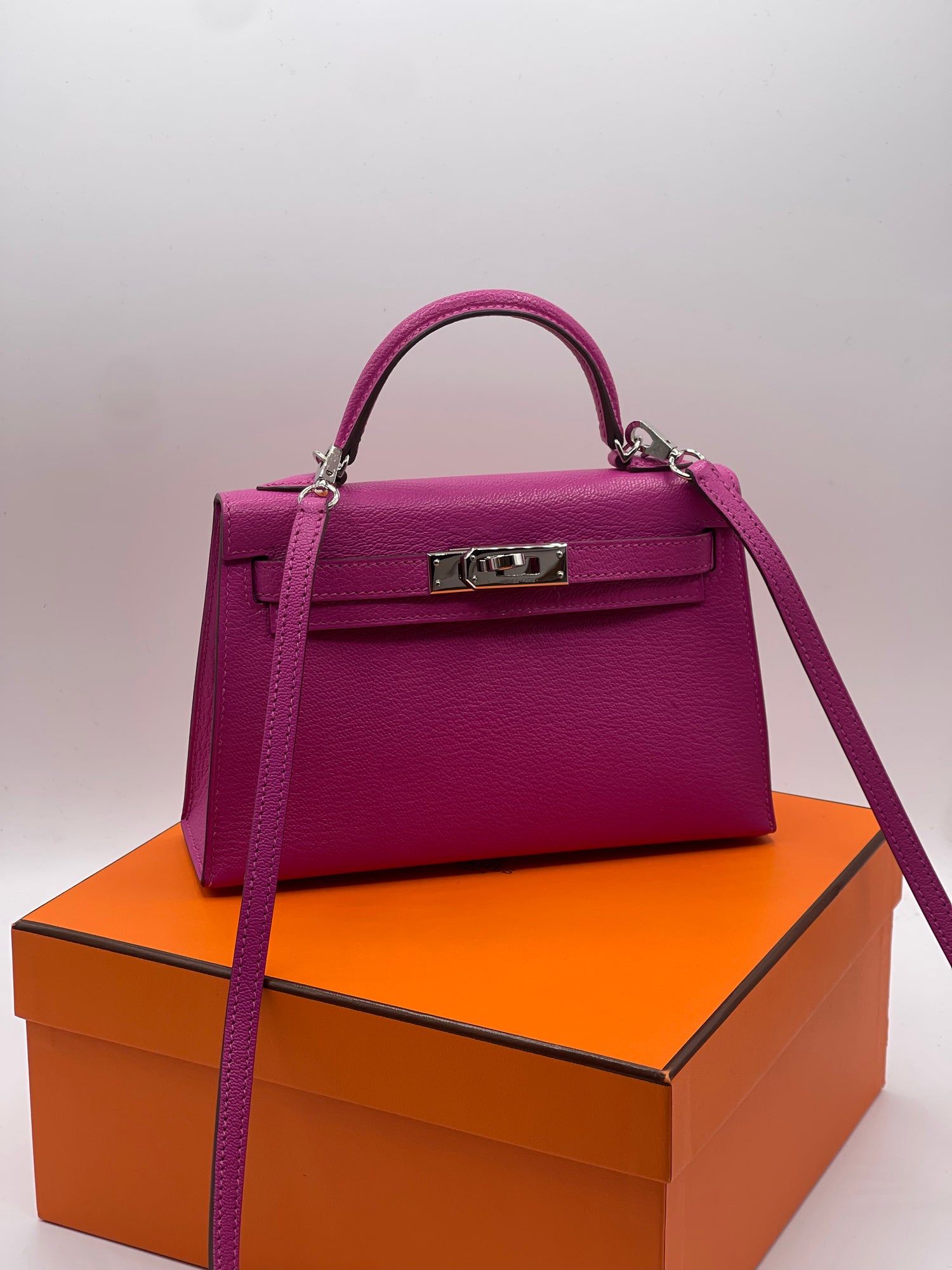 Hermès - Mini Kelly 20 Magnolia