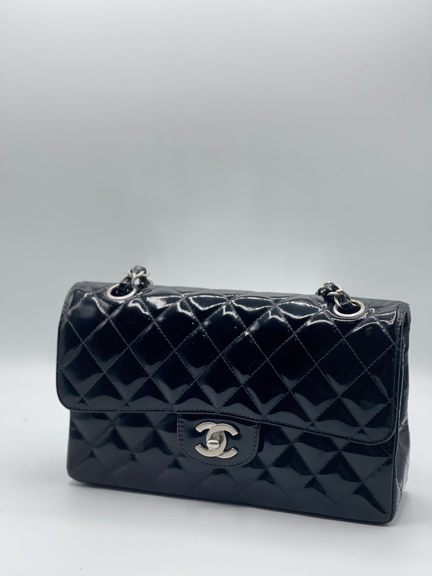 Chanel - sac classique double rabat small cuir vernis noir