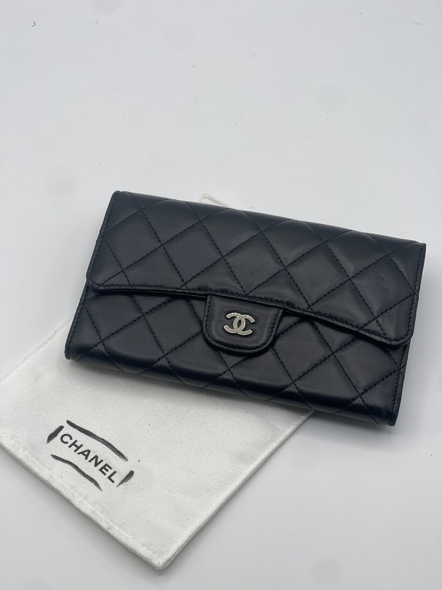 Chanel - Portefeuille Classique à rabat