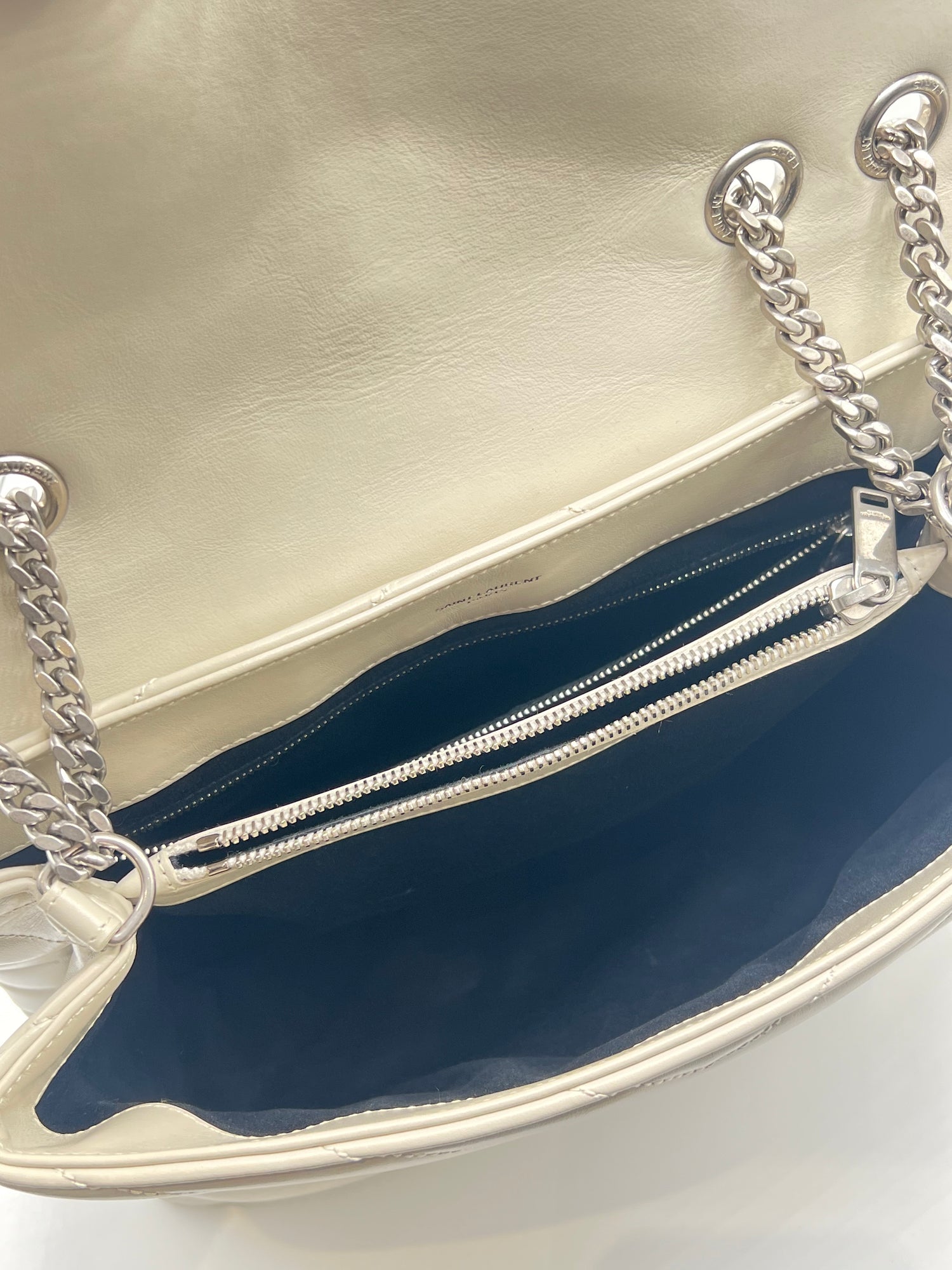 YSL - sac Loulou cuir blanc vintage GM