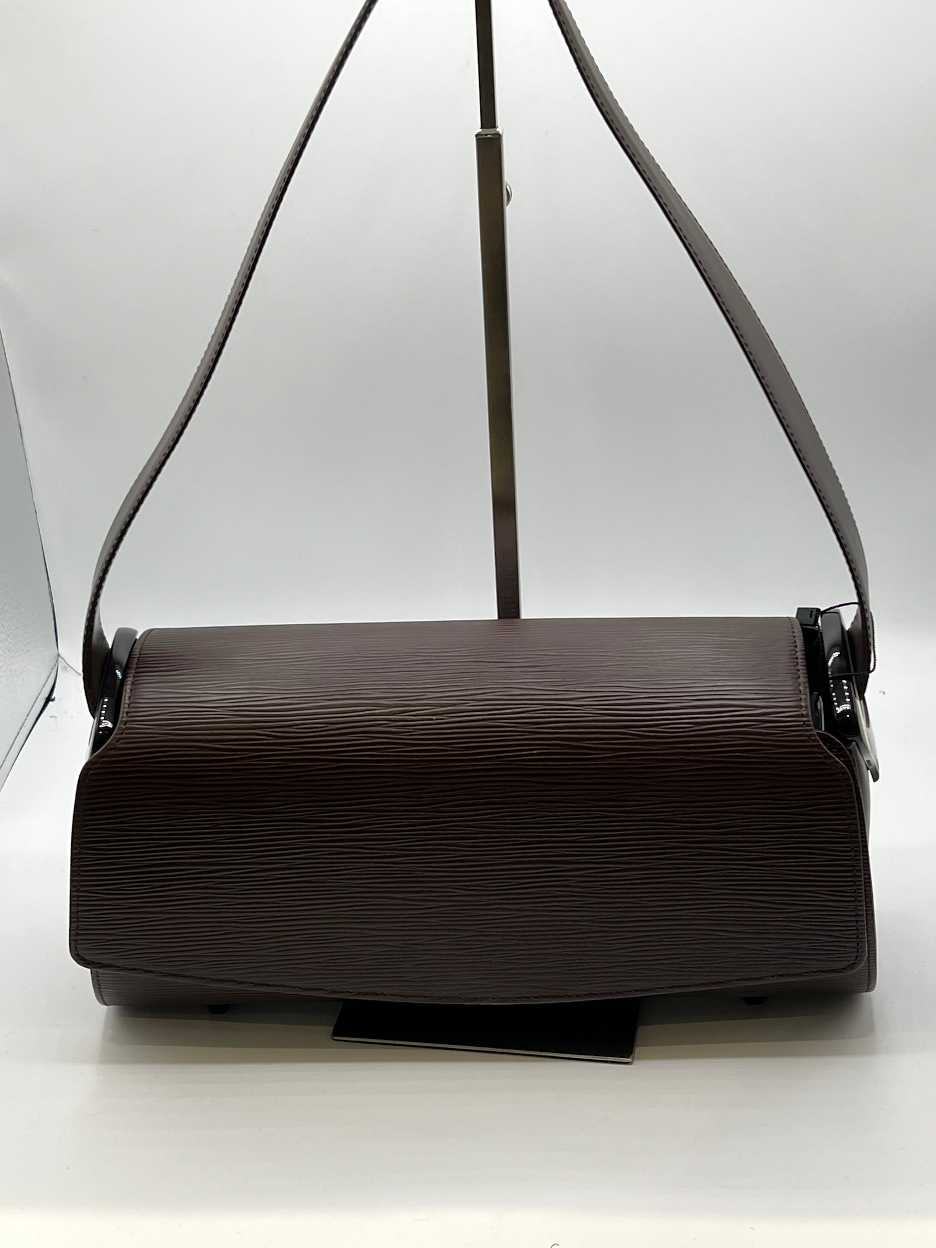 Louis Vuitton - sac noctambule cuir épi marron