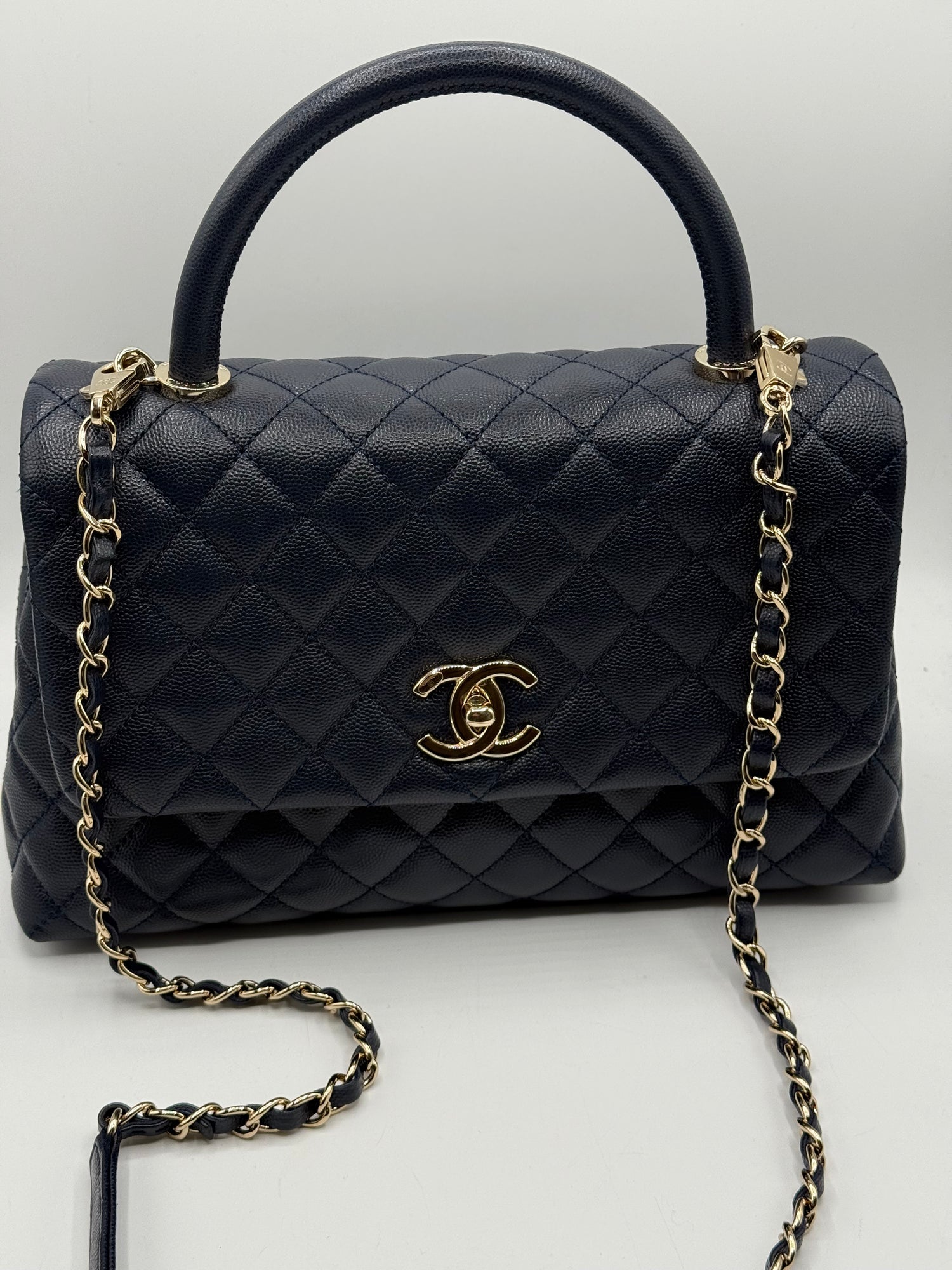 Chanel - Sac coco handle cuir caviar bleu