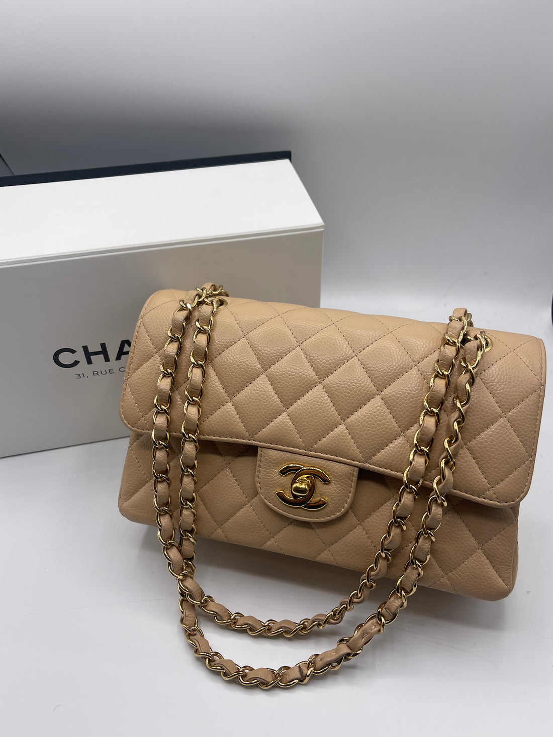 Chanel - Sac Mini Timeless 23 beige