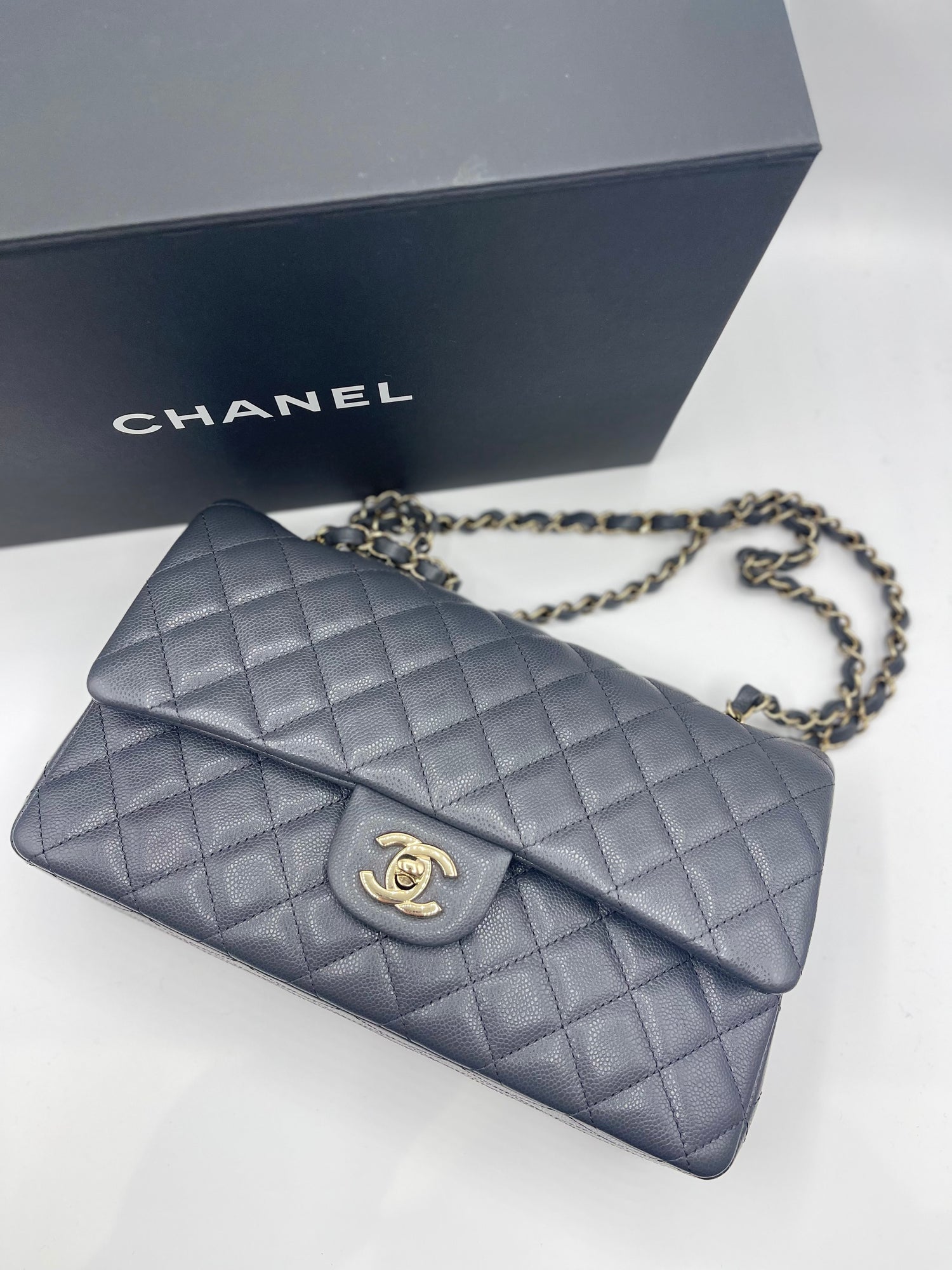 Chanel - Sac Classique 11:12 Timeless  gris