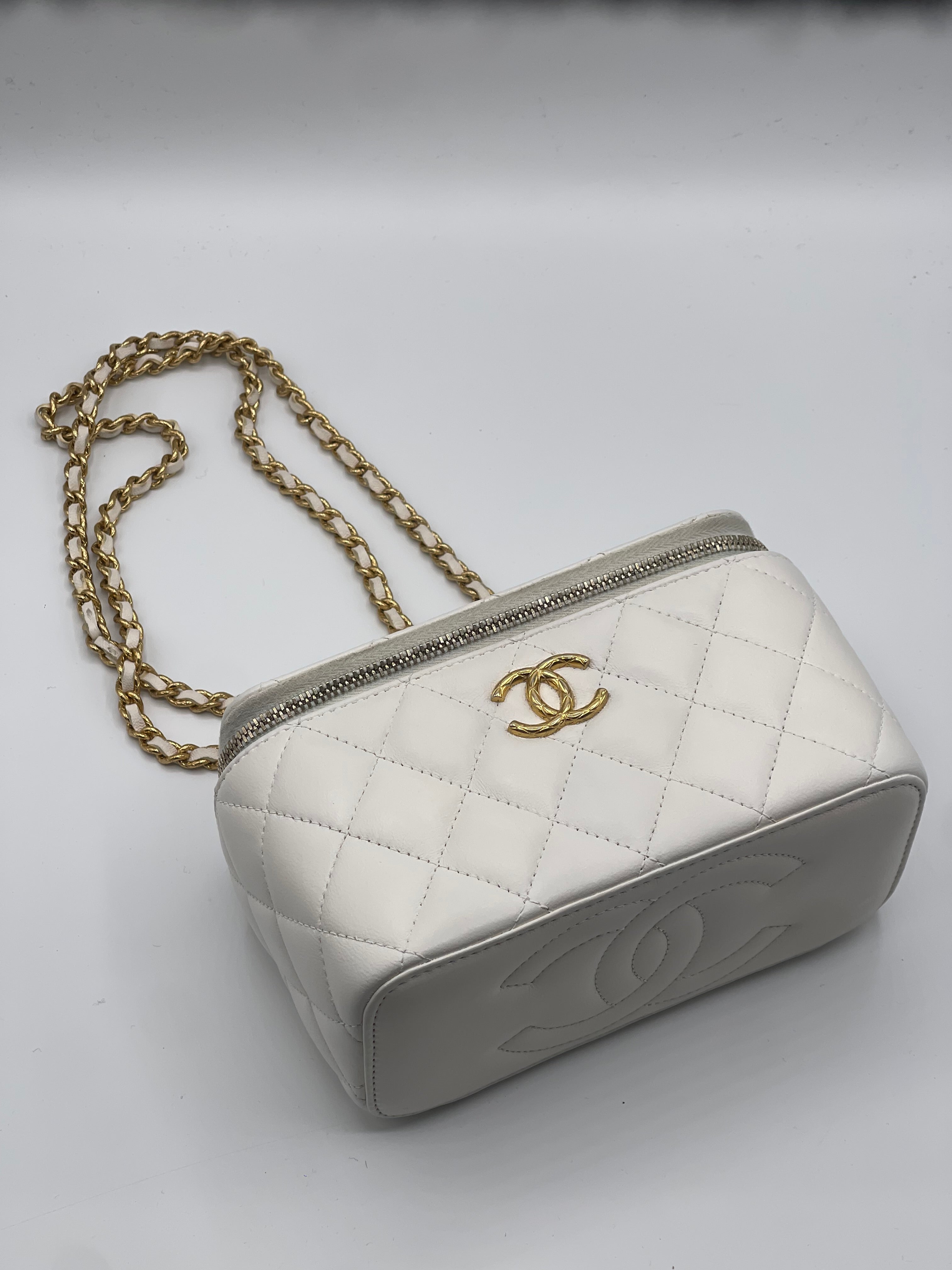 Chanel - Sac Vanity blanc