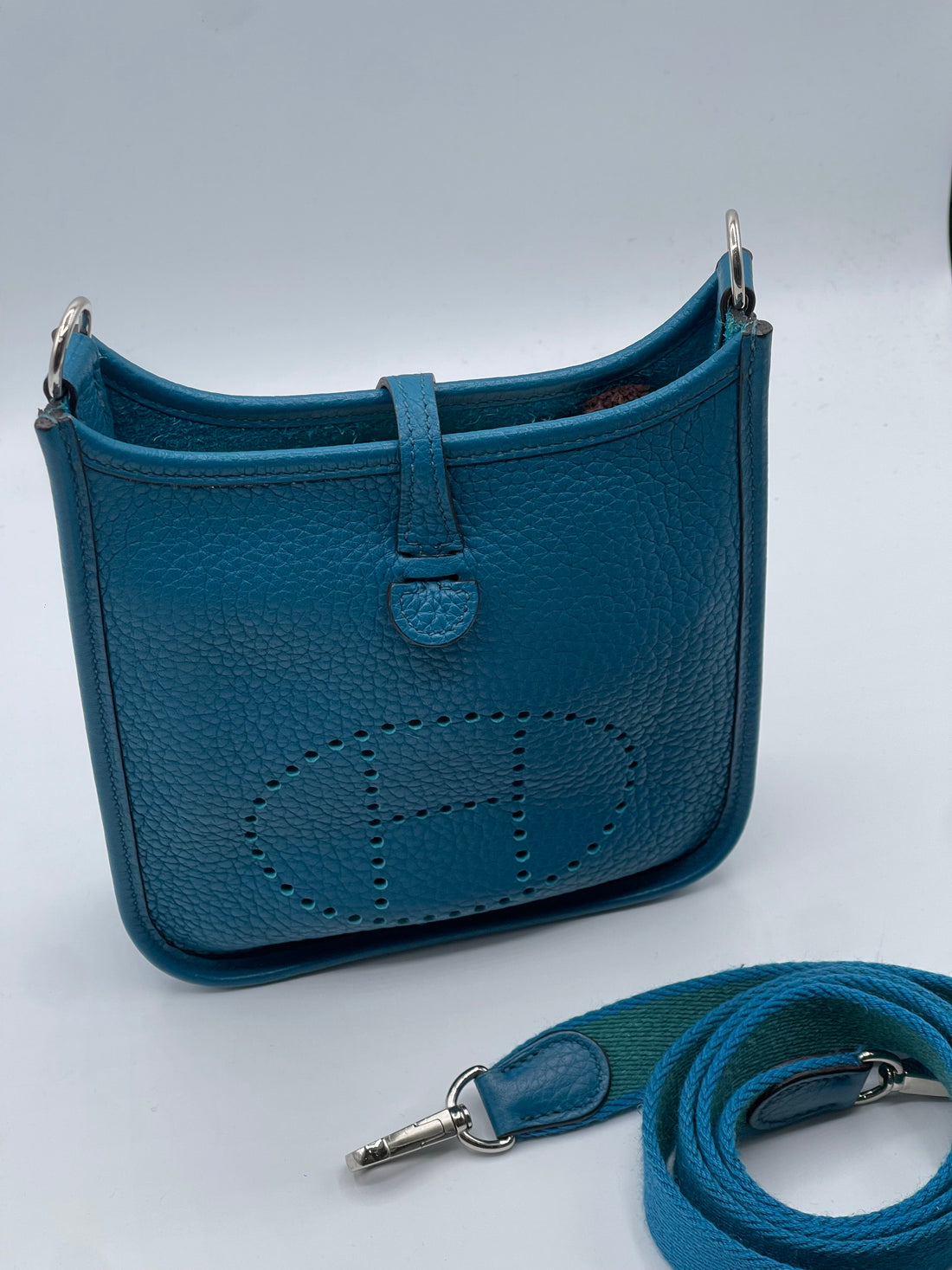 Hermès - Mini Evelyne 16 bleu canard