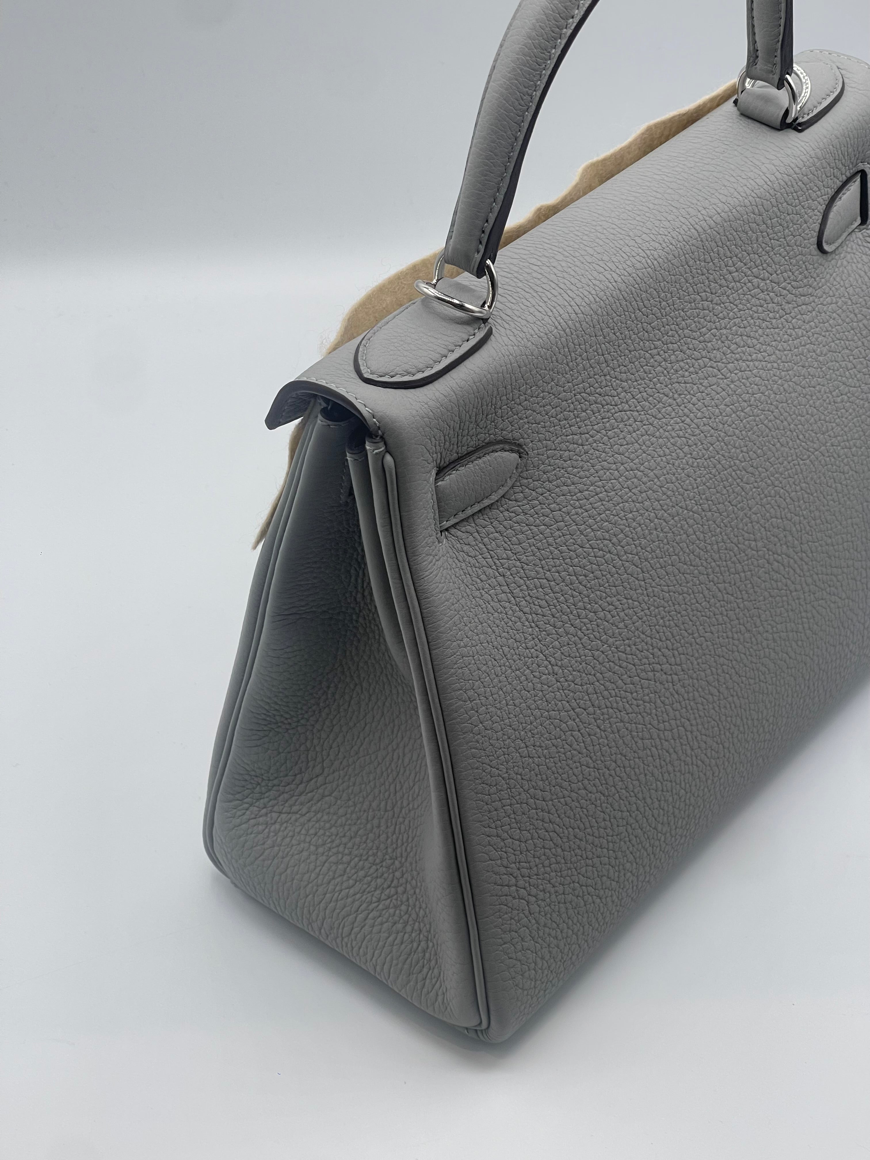 Hermès - Tasche Kelly 28 Grau Möwe