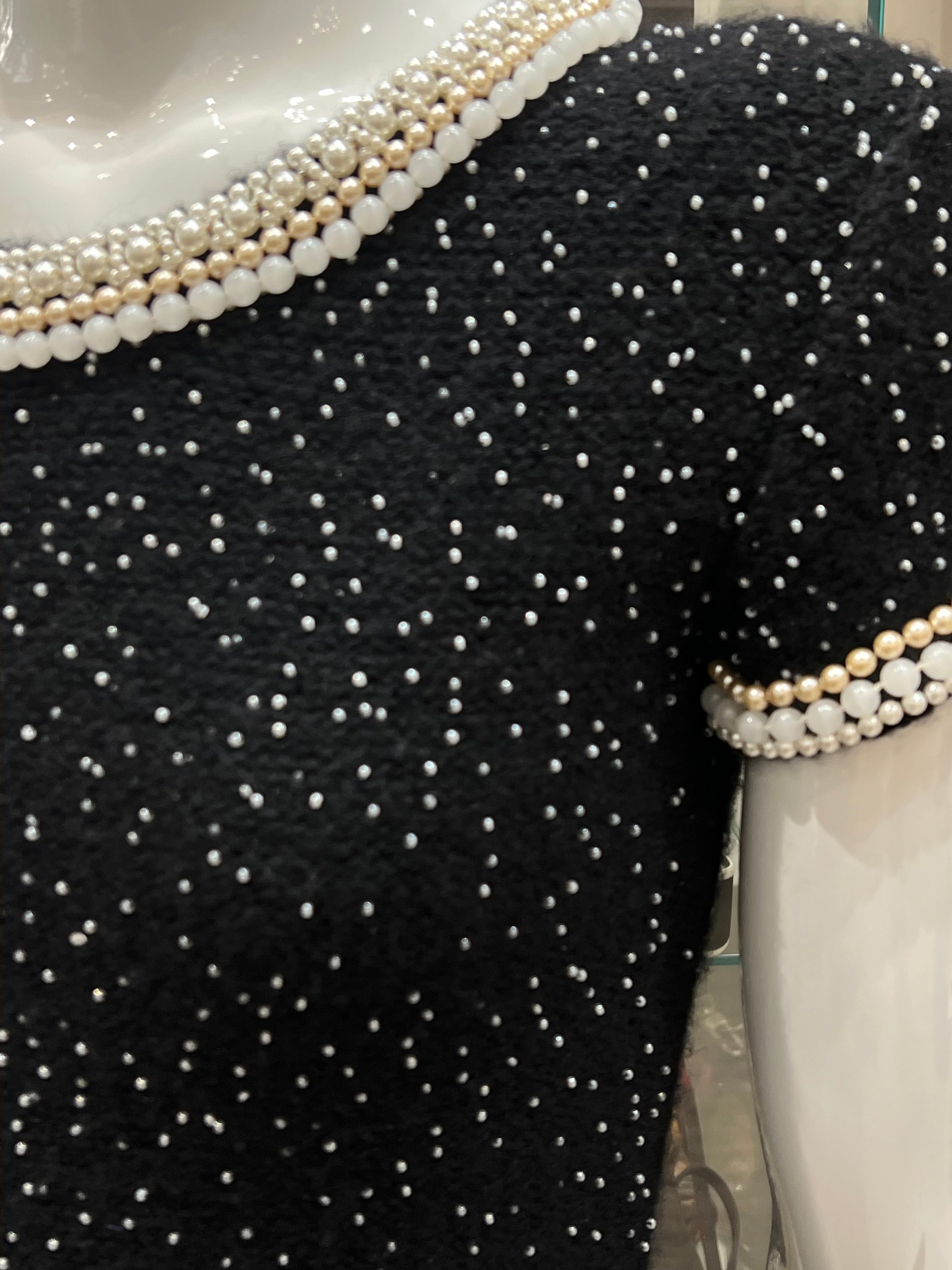 Chanel - robe laine et perles