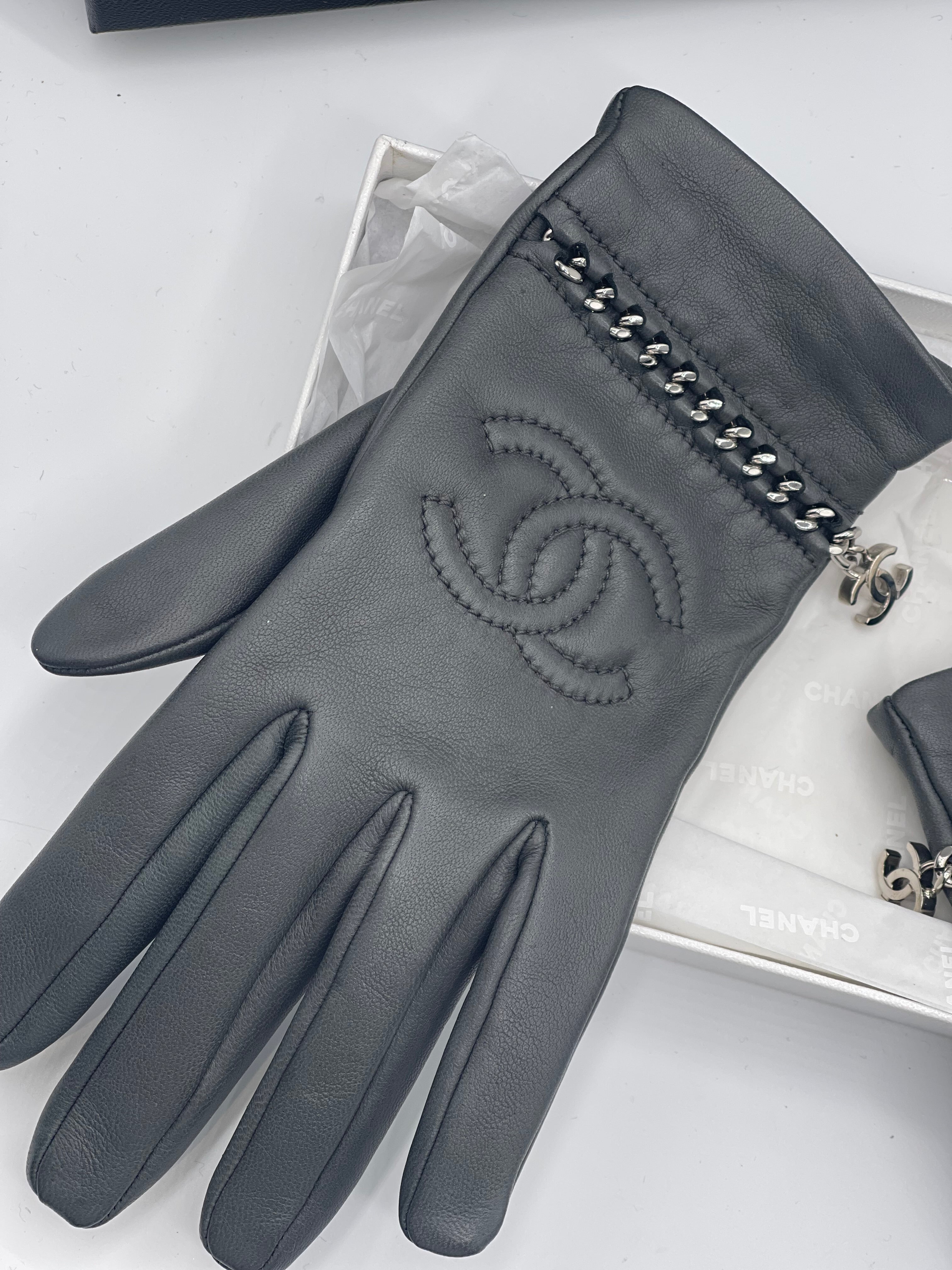 Chanel gloves online