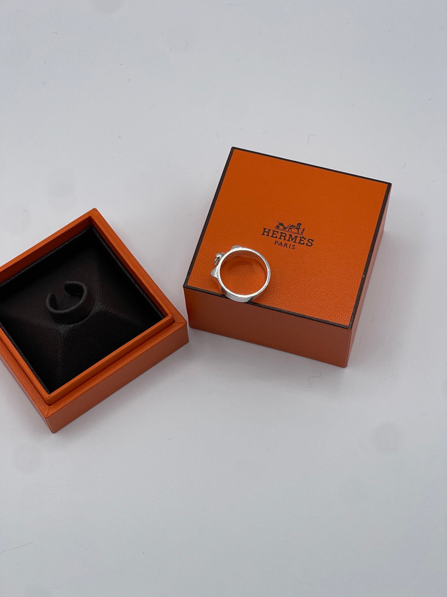 Hermès - Bague Collier de chien PM T55