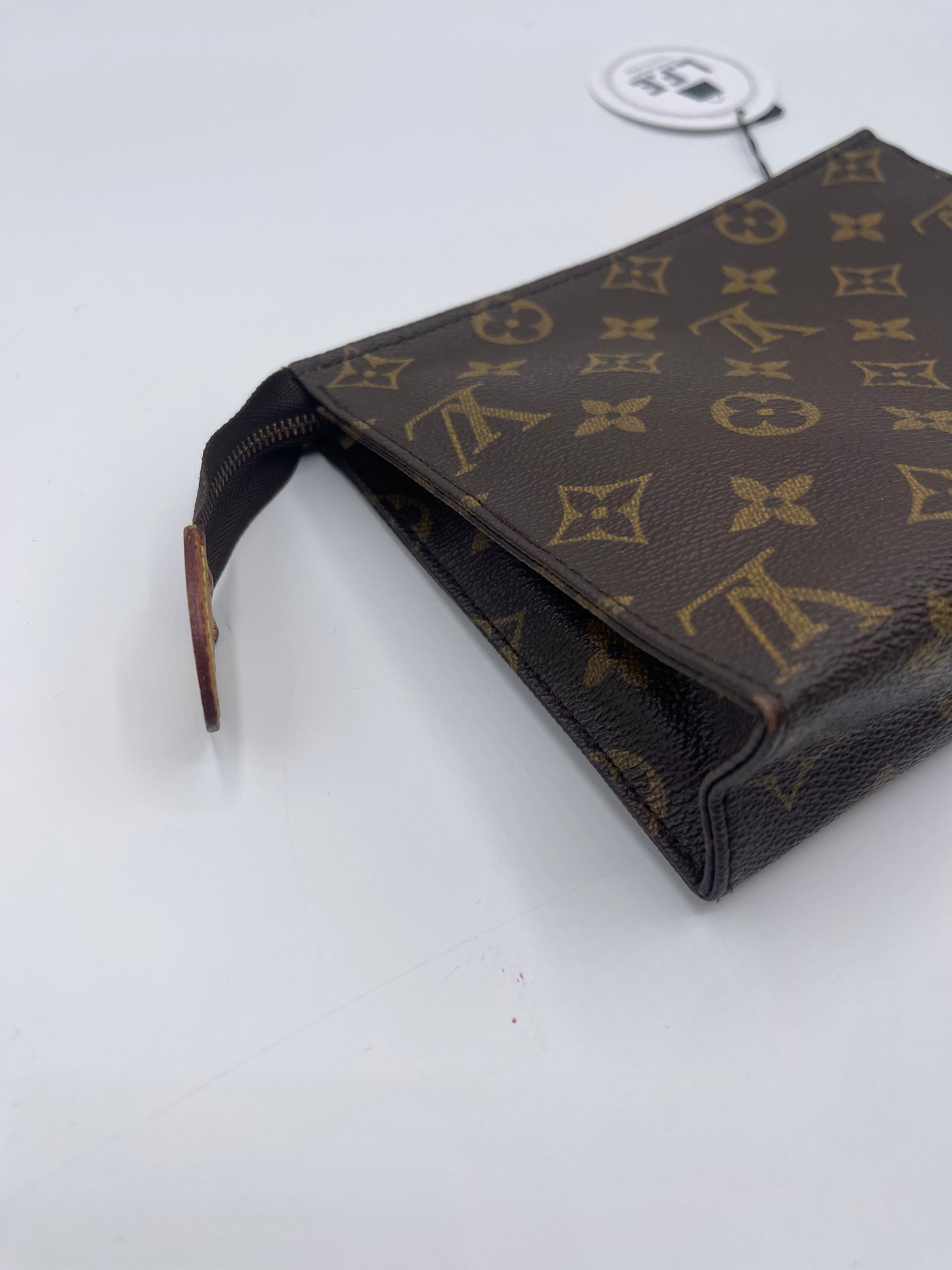 Louis Vuitton - Pochette accessoires Monogramme