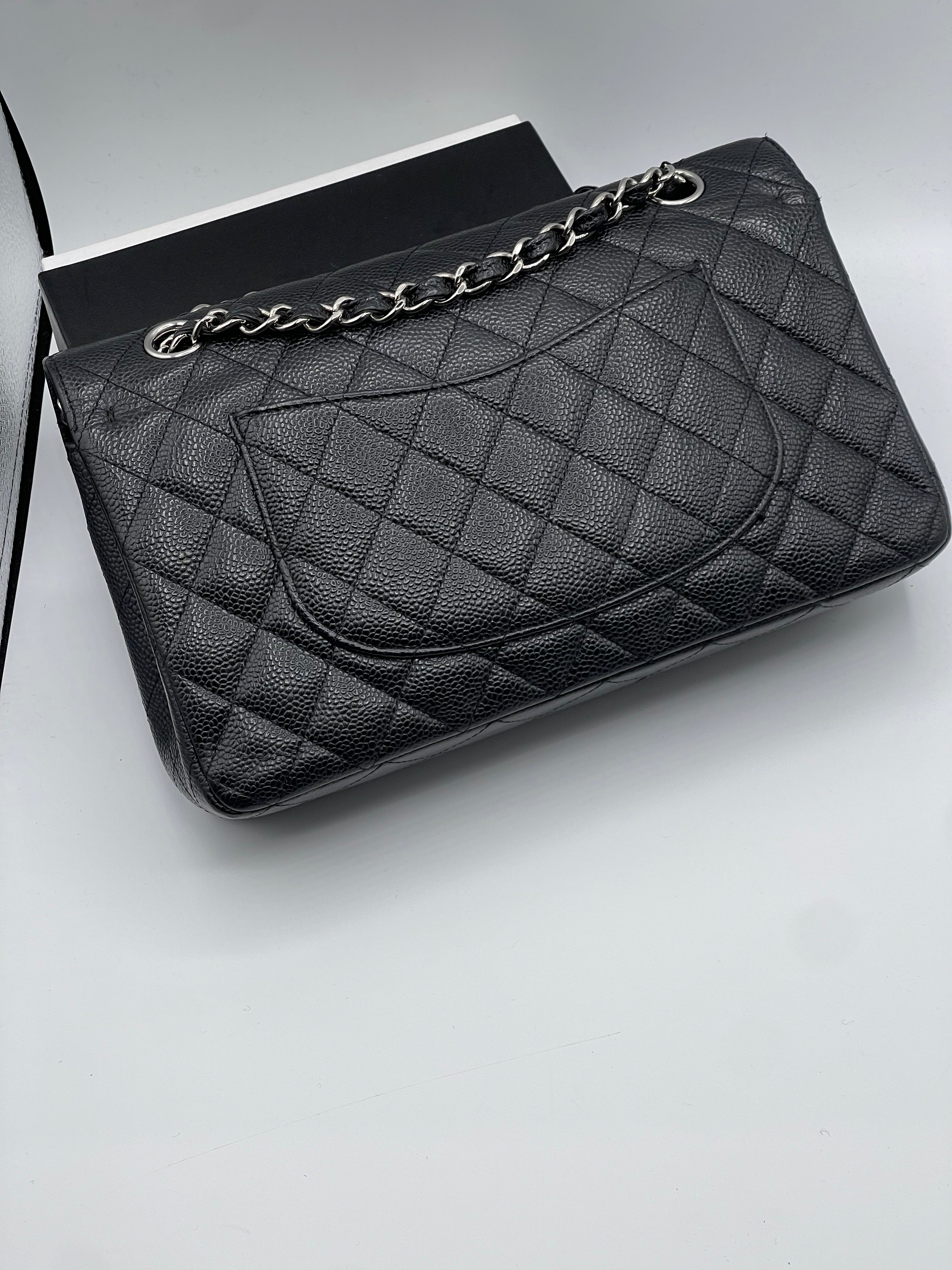 Chanel - Sac Classique Timeless 25