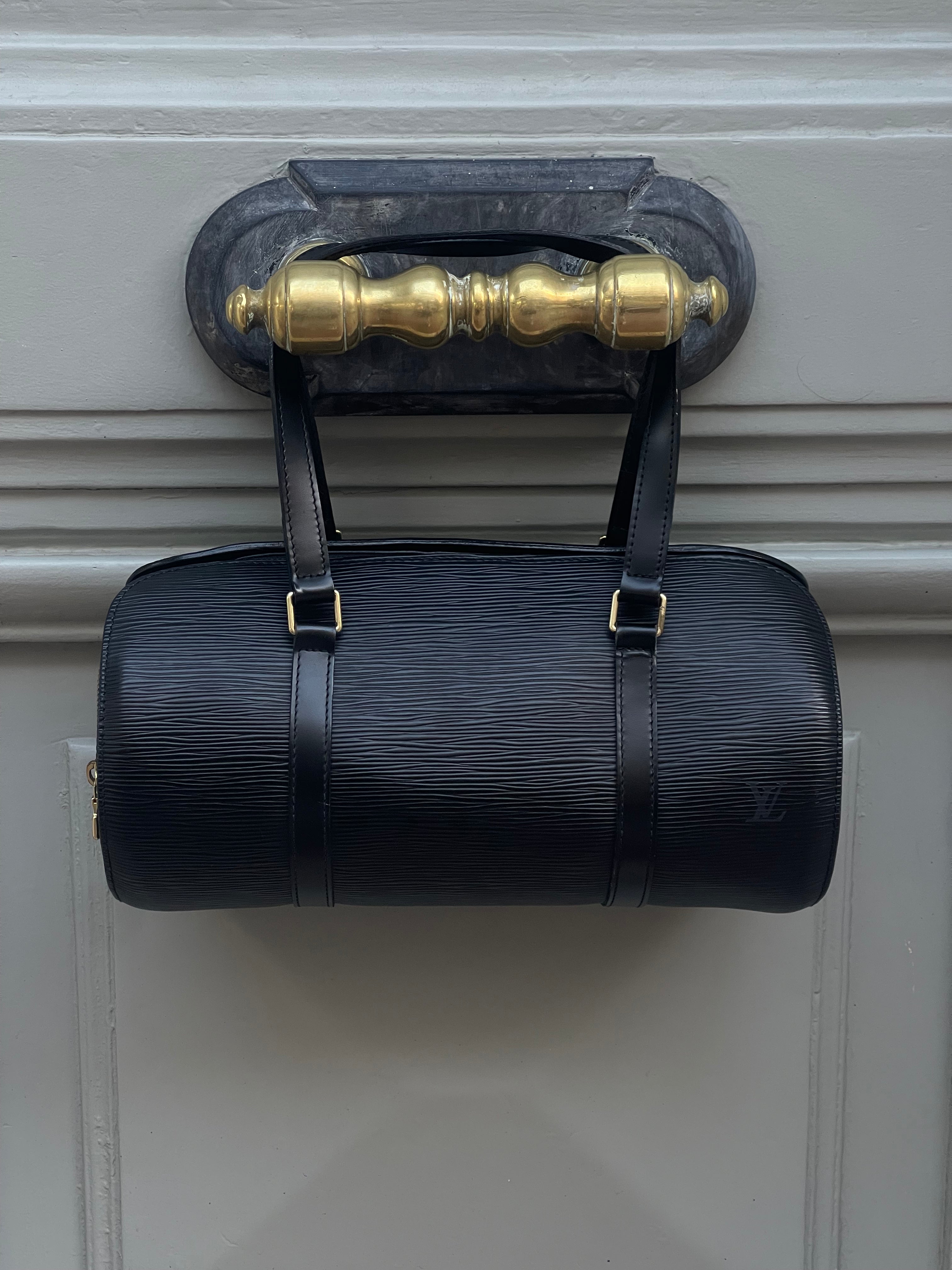 Louis Vuitton - Black epi leather Soufflot bag