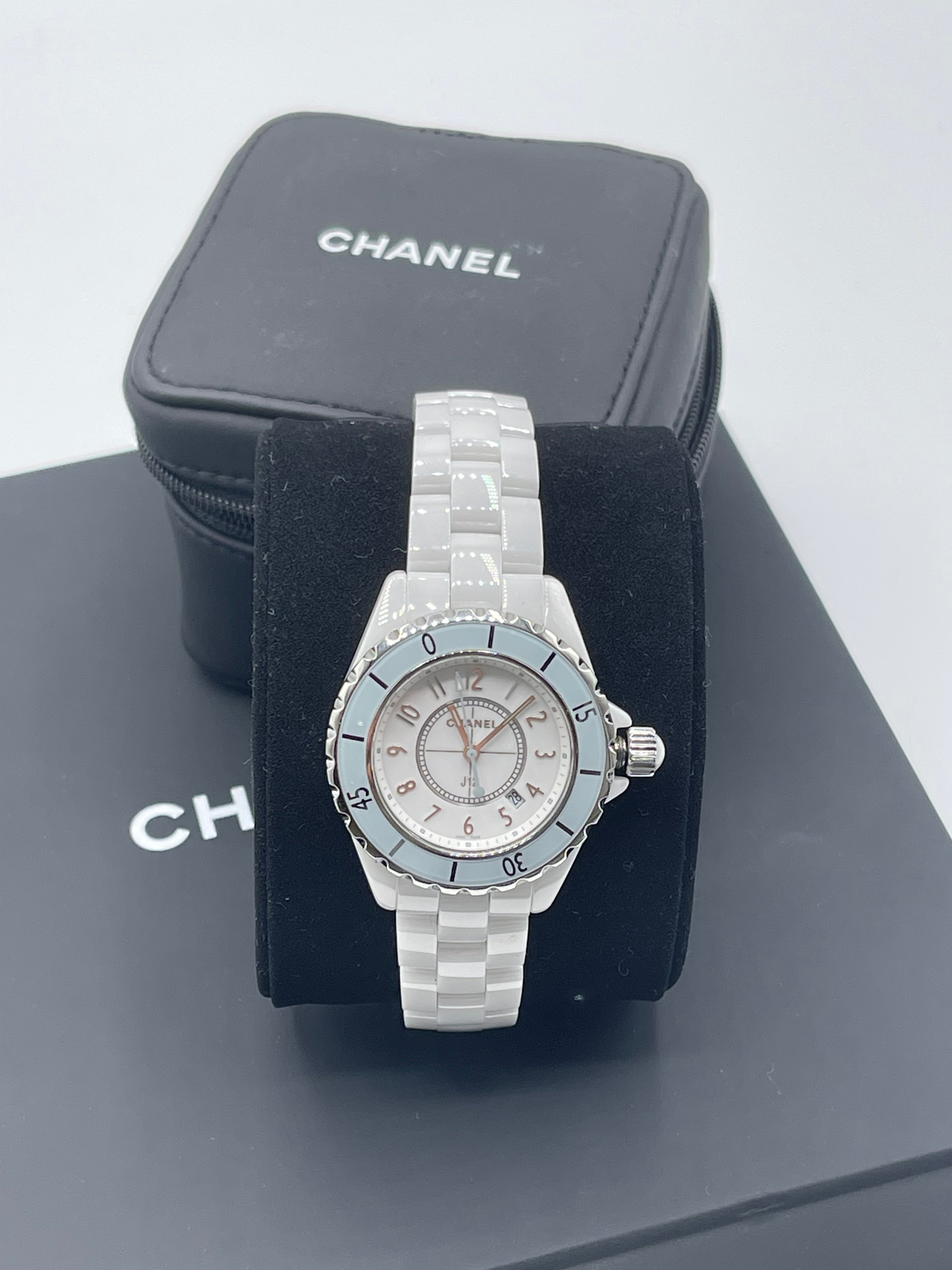 Chanel - Montre J12 33mm lunette bleu ciel